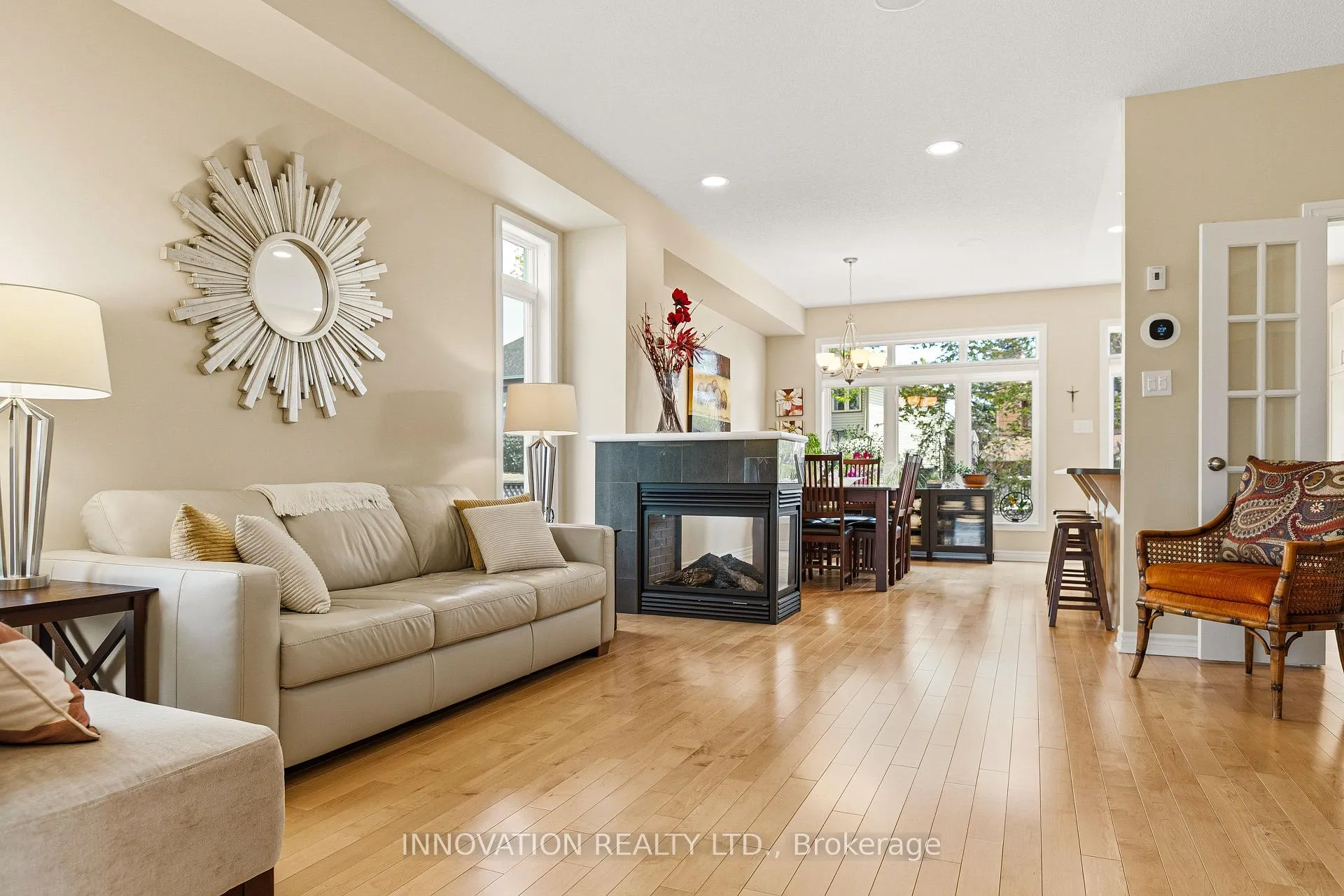 Photo 10 of 372 Kingbrook Drive, Ottawa, Kanata - Bridlewood — HOMEH