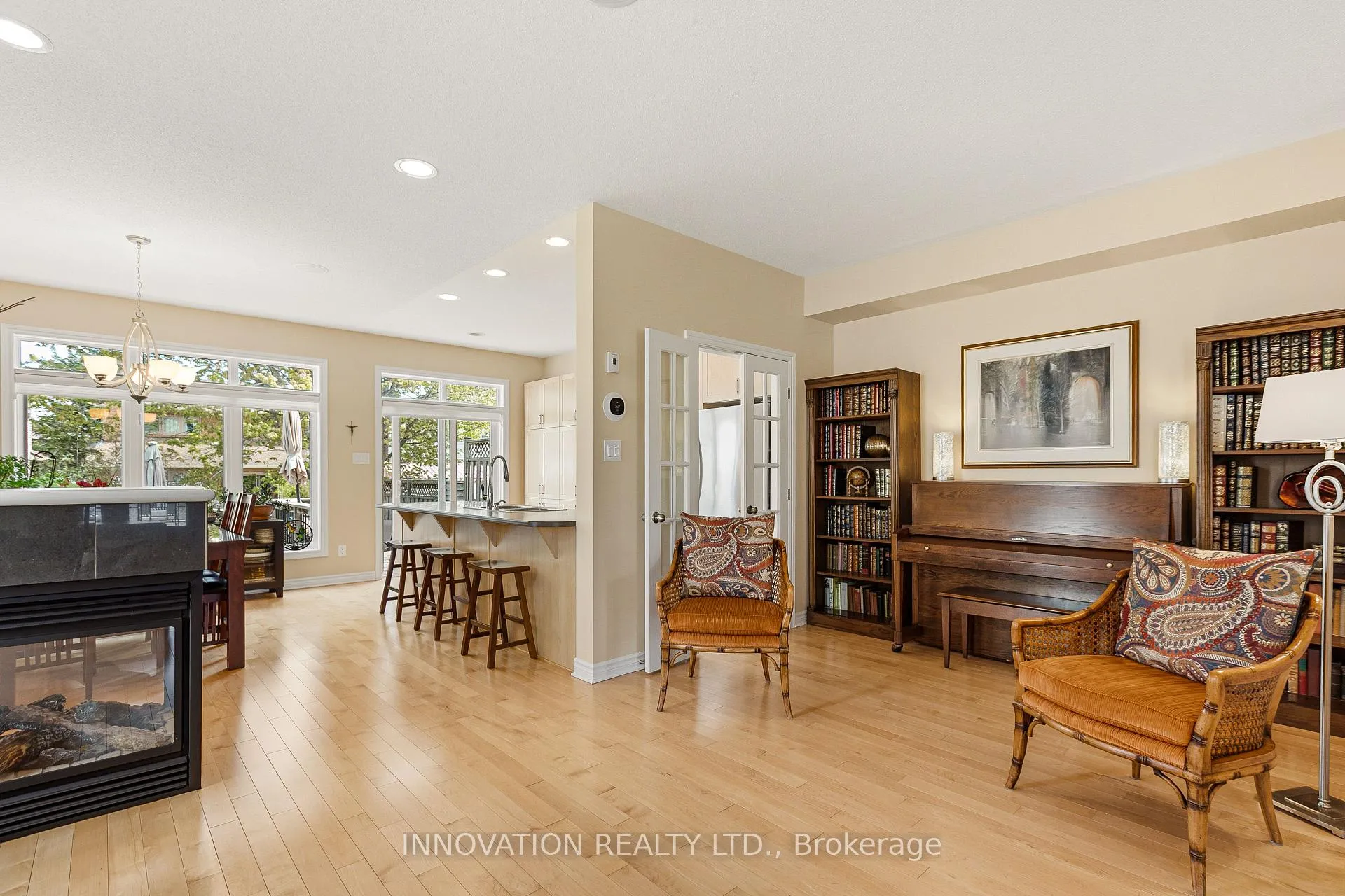Photo 12 of 372 Kingbrook Drive, Ottawa, Kanata - Bridlewood — HOMEH