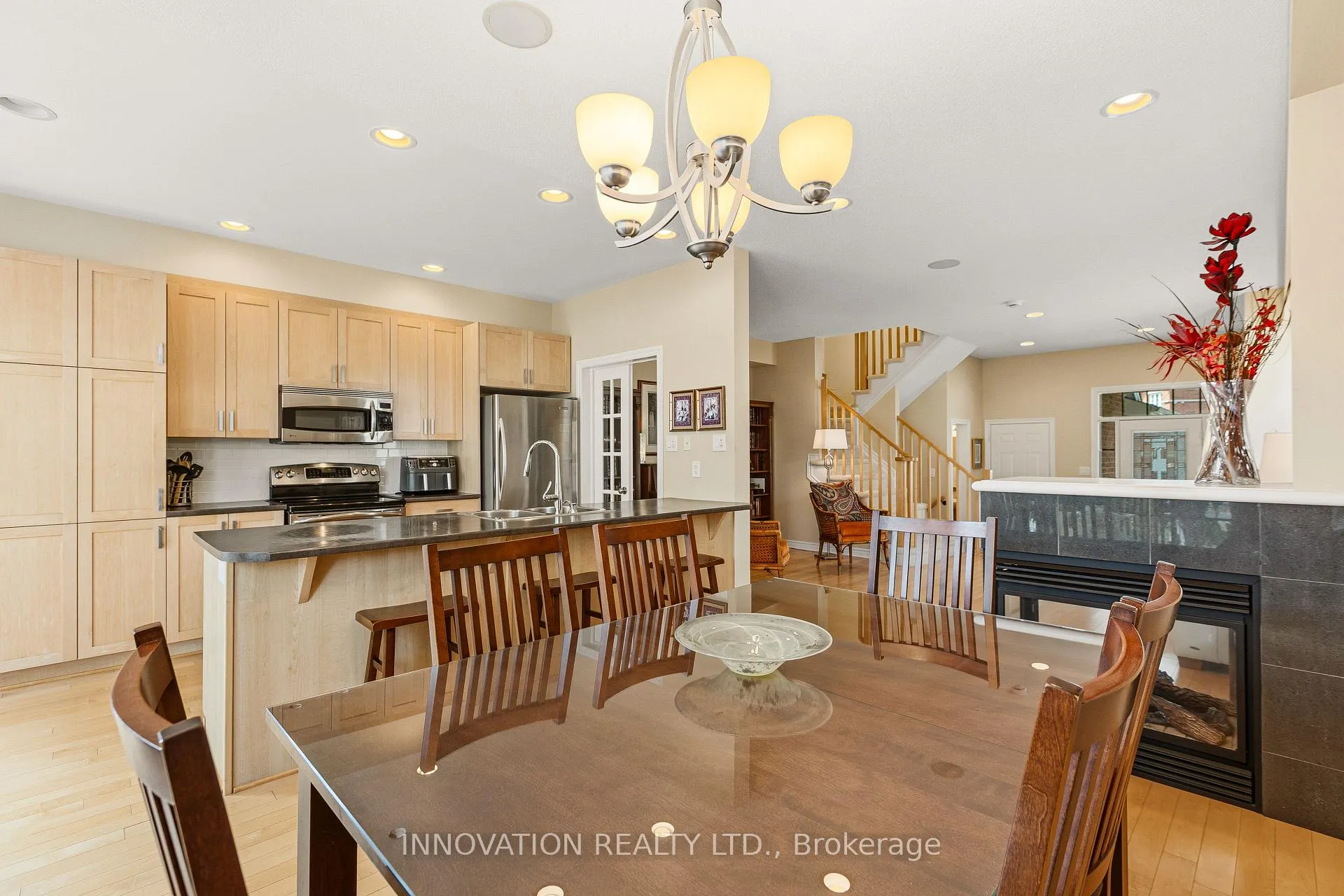 Photo 14 of 372 Kingbrook Drive, Ottawa, Kanata - Bridlewood — HOMEH