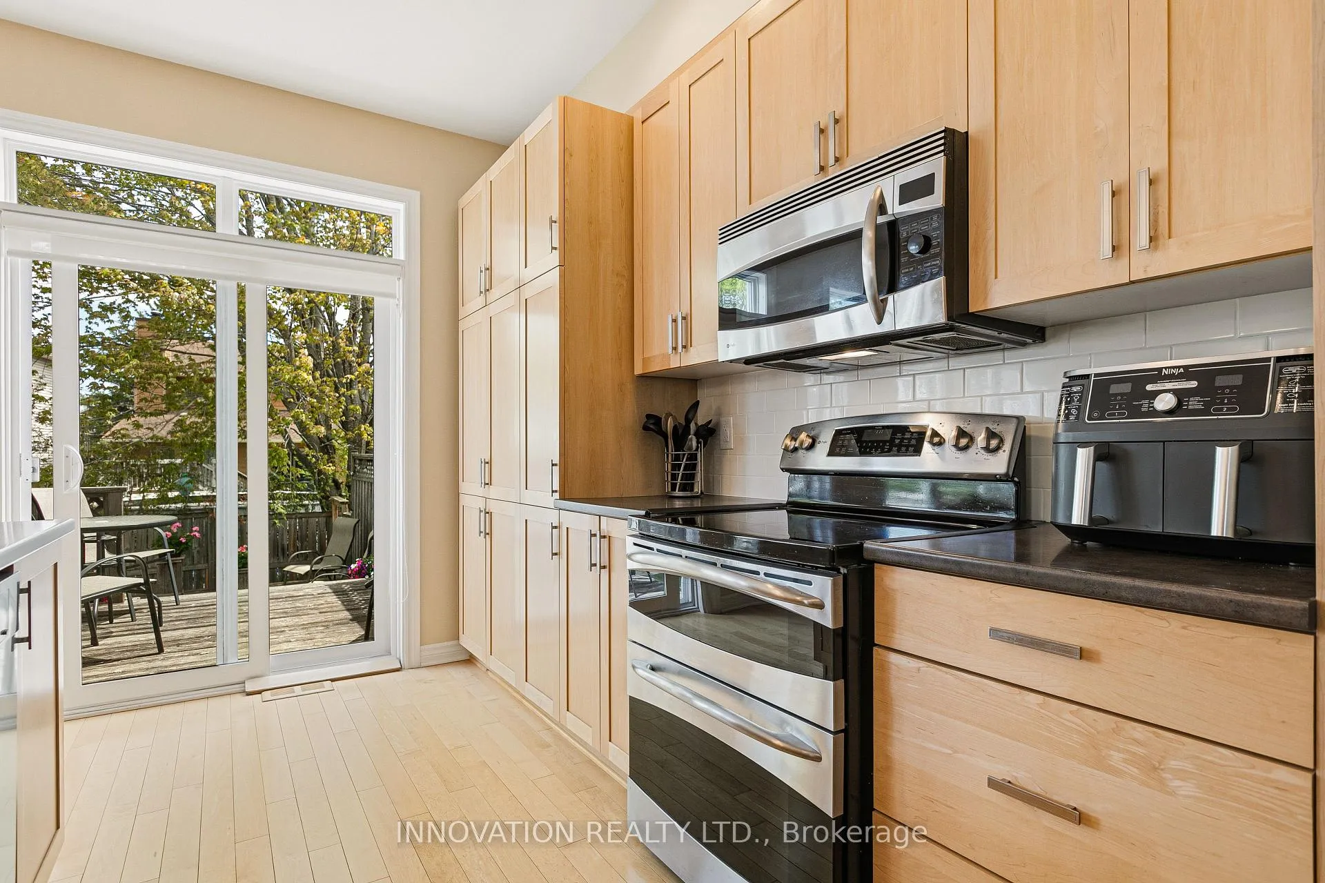 Photo 17 of 372 Kingbrook Drive, Ottawa, Kanata - Bridlewood — HOMEH