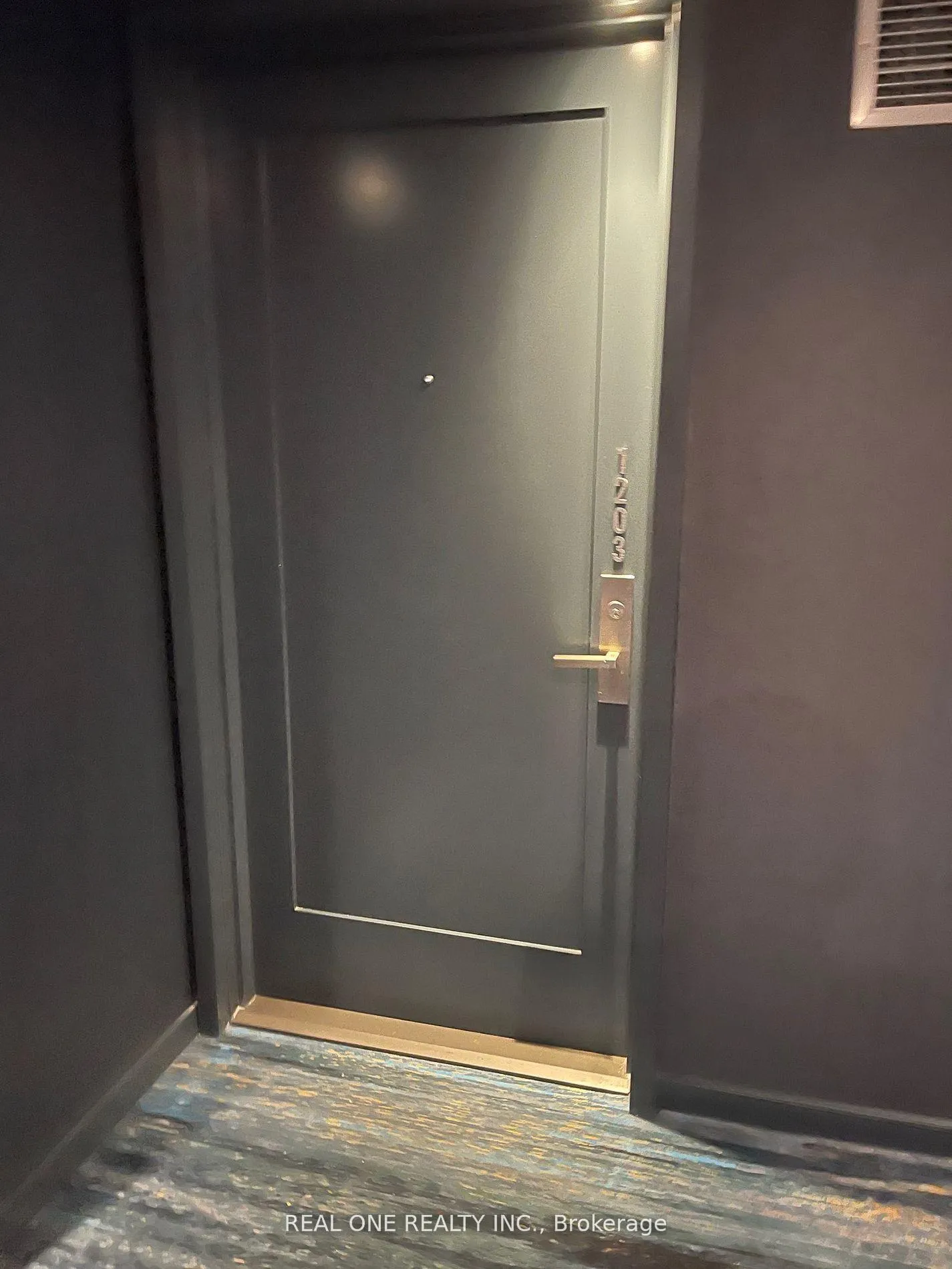 Photo 4 of Unit 1203, 28 Wellesley Street E, Toronto, Church-Yonge Corridor — HOMEH
