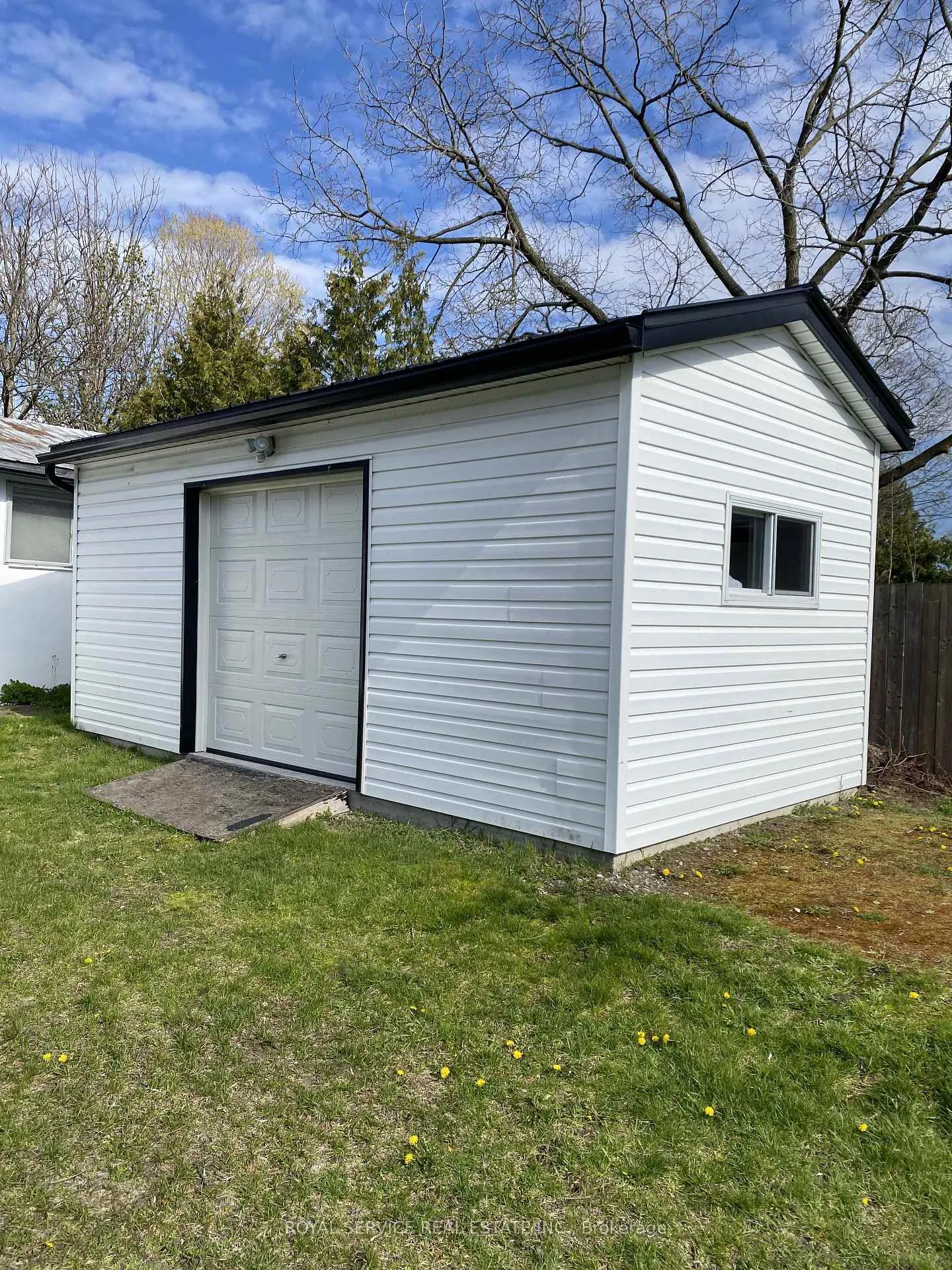 Photo 9 of Unit Upper, 105 Havelock Street, Cobourg — HOMEH