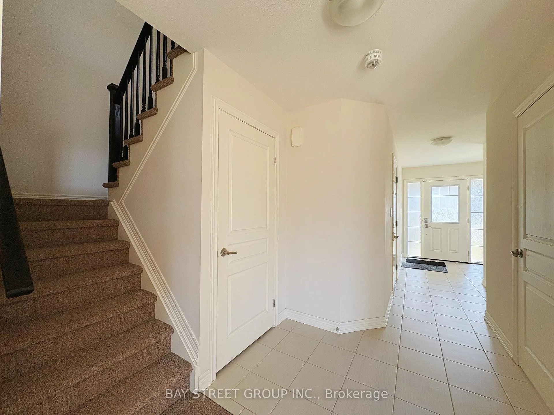 Photo 4 of 30 Elderberry Road, Thorold, Confederation Heights — HOMEH