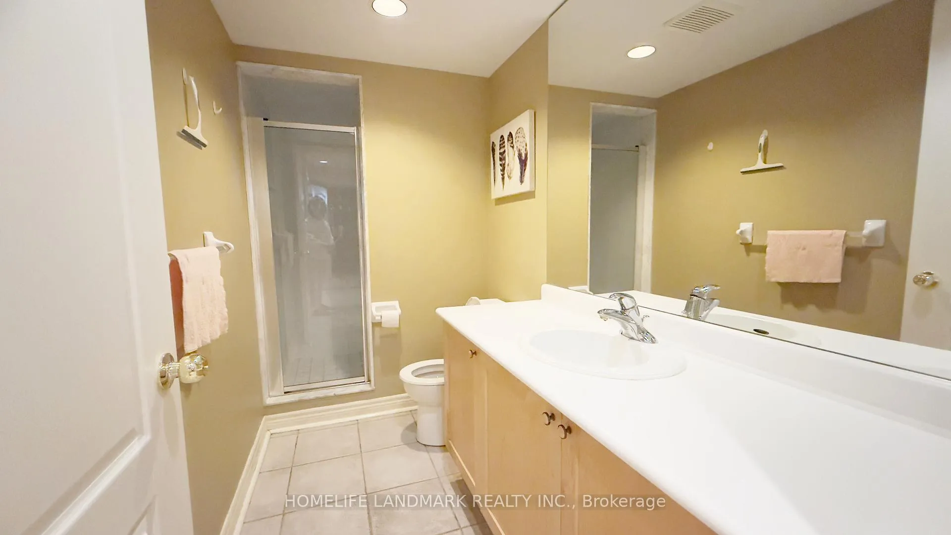 Photo 25 of 136 Worth Boulevard, Vaughan, Beverley Glen — HOMEH