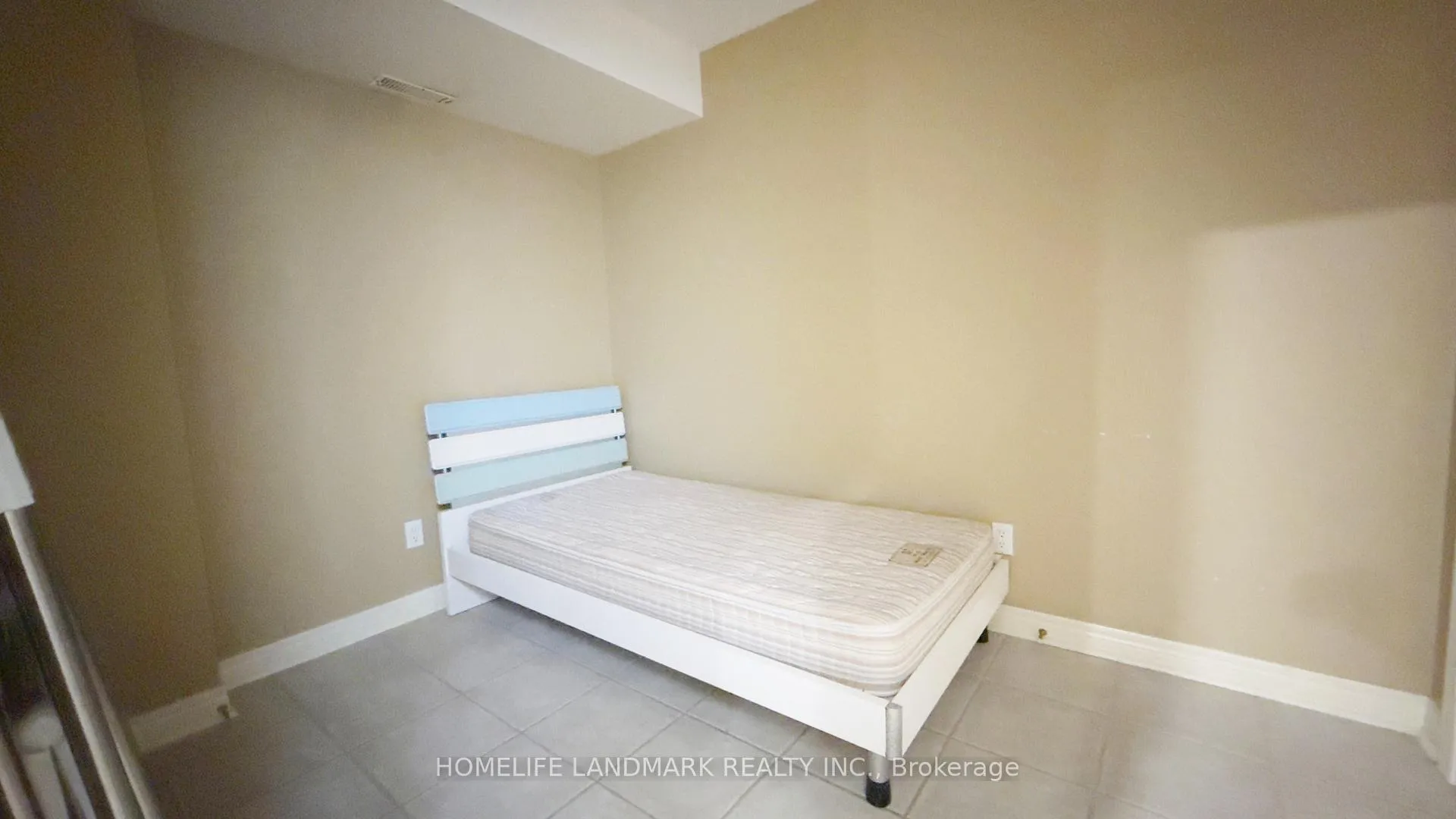 Photo 27 of 136 Worth Boulevard, Vaughan, Beverley Glen — HOMEH