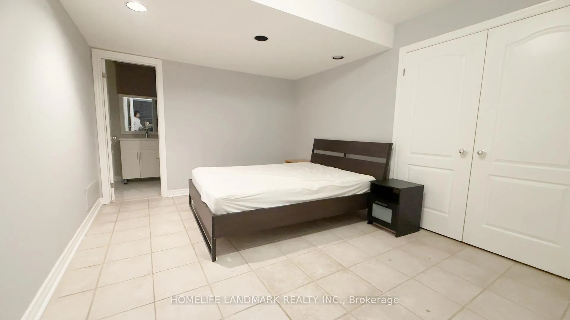 Photo 28 of 136 Worth Boulevard, Vaughan, Beverley Glen — HOMEH