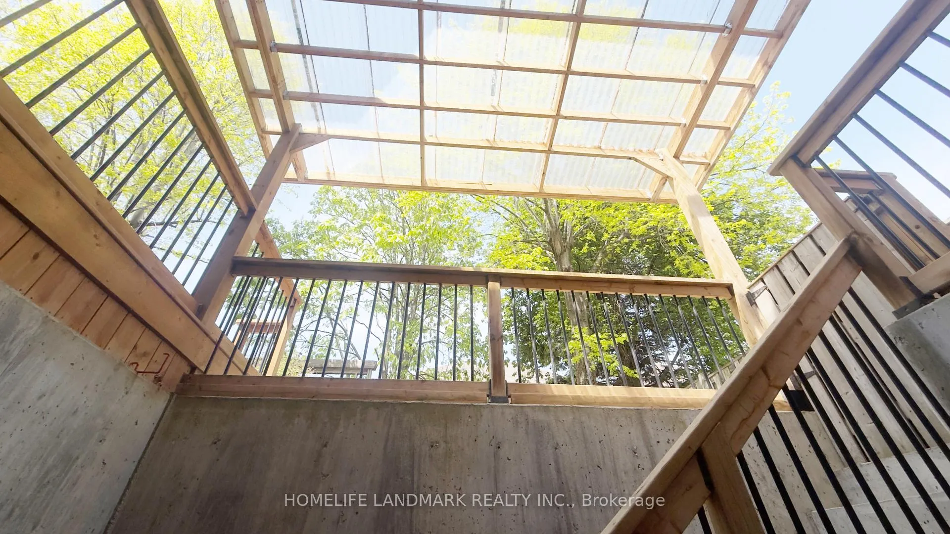 Photo 31 of 136 Worth Boulevard, Vaughan, Beverley Glen — HOMEH