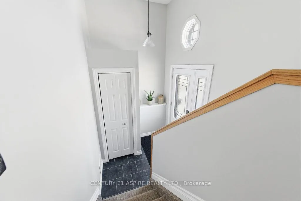 Photo 5 of 45 Brumm Road, Petawawa — HOMEH