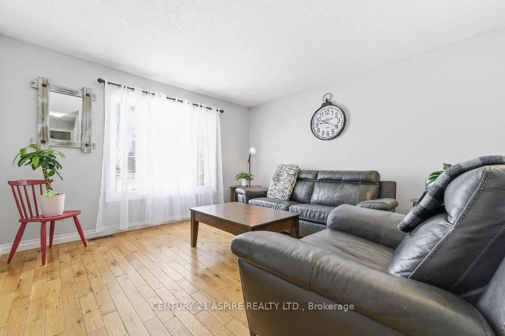 Photo 6 of 45 Brumm Road, Petawawa — HOMEH