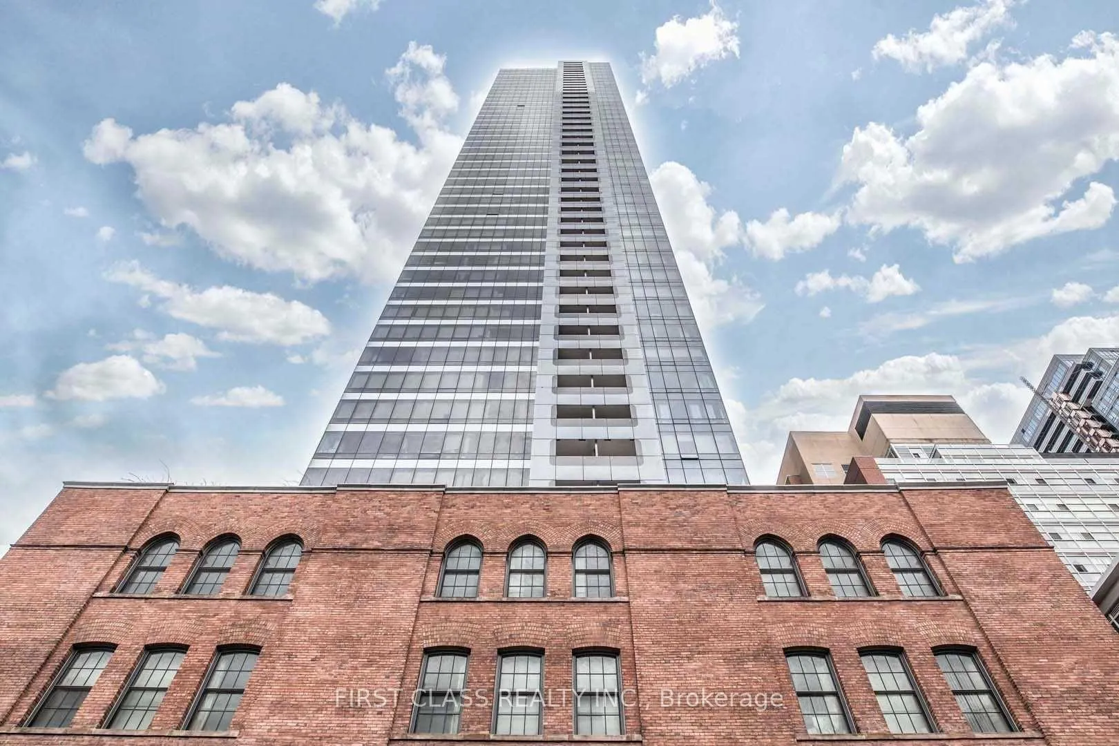 Photo 2 of Unit 704, 5 St Joseph Street, Toronto, Bay Street Corridor — HOMEH