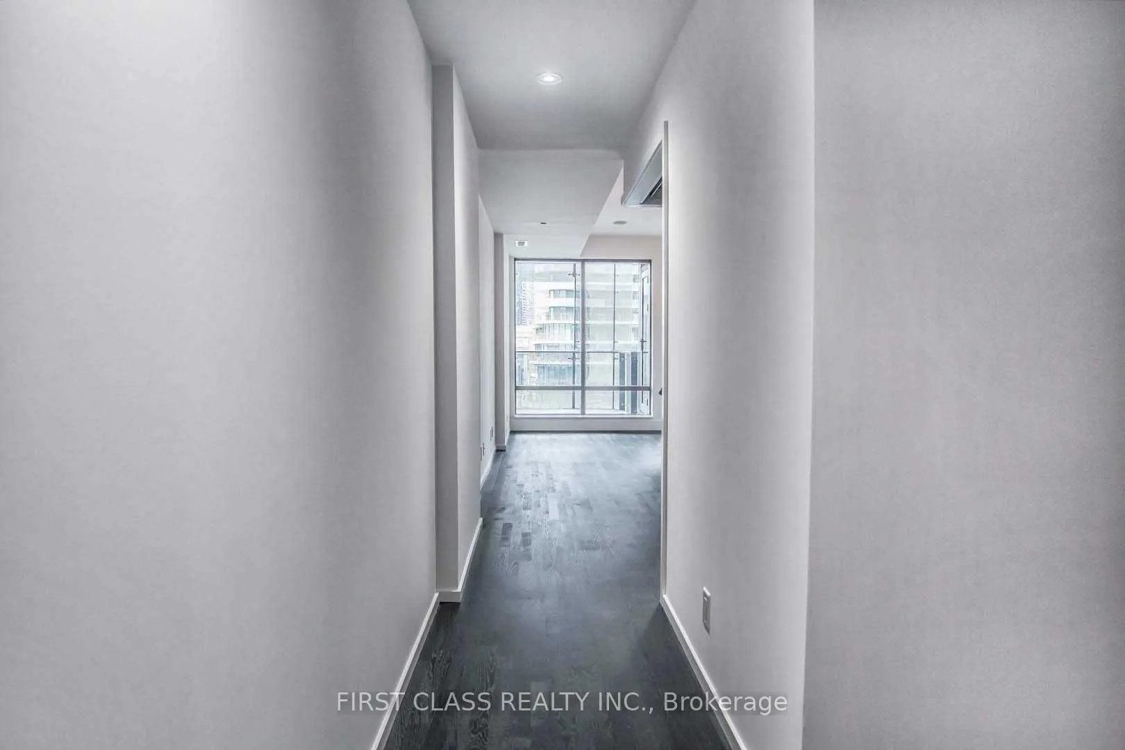 Photo 4 of Unit 704, 5 St Joseph Street, Toronto, Bay Street Corridor — HOMEH