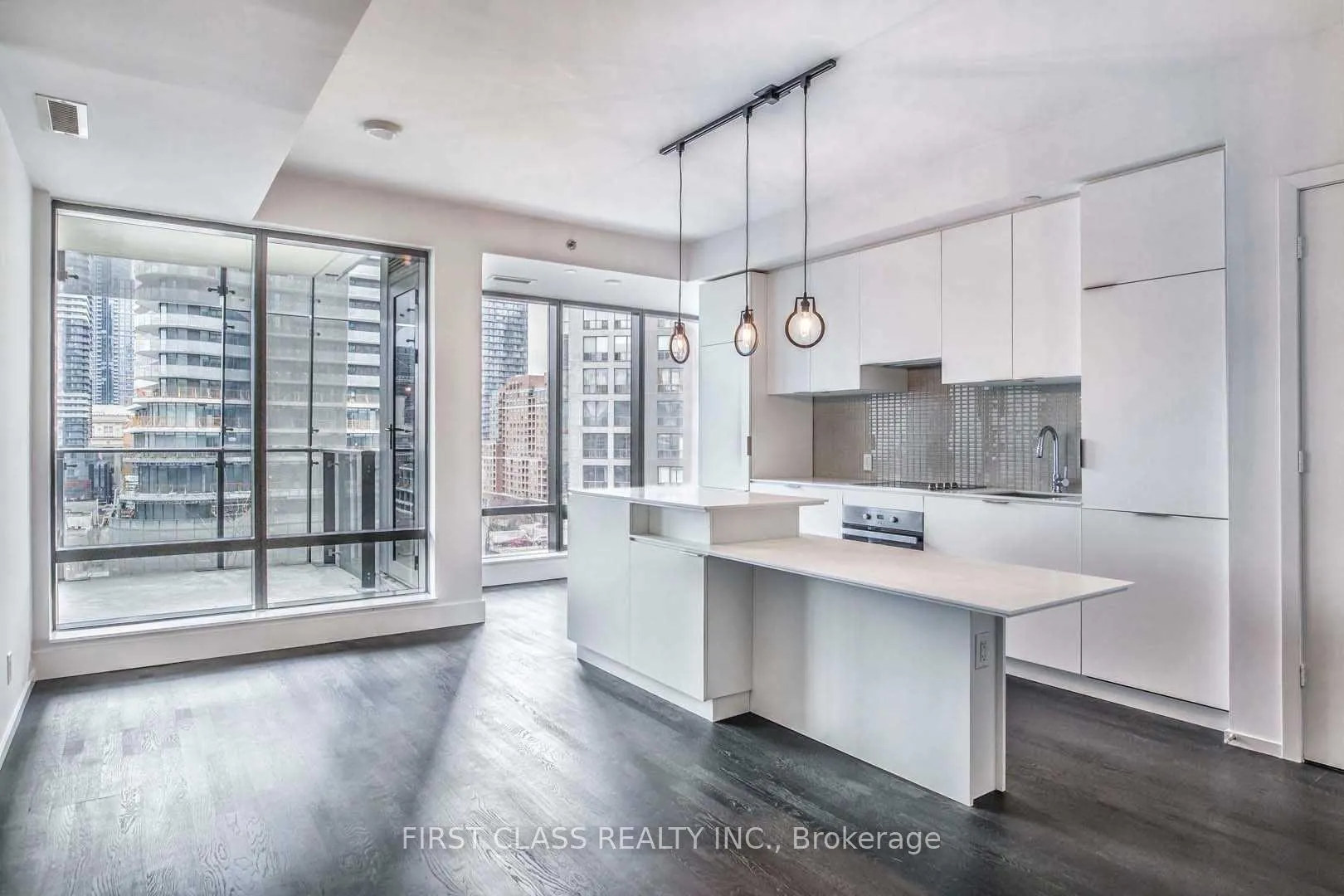 Photo 5 of Unit 704, 5 St Joseph Street, Toronto, Bay Street Corridor — HOMEH
