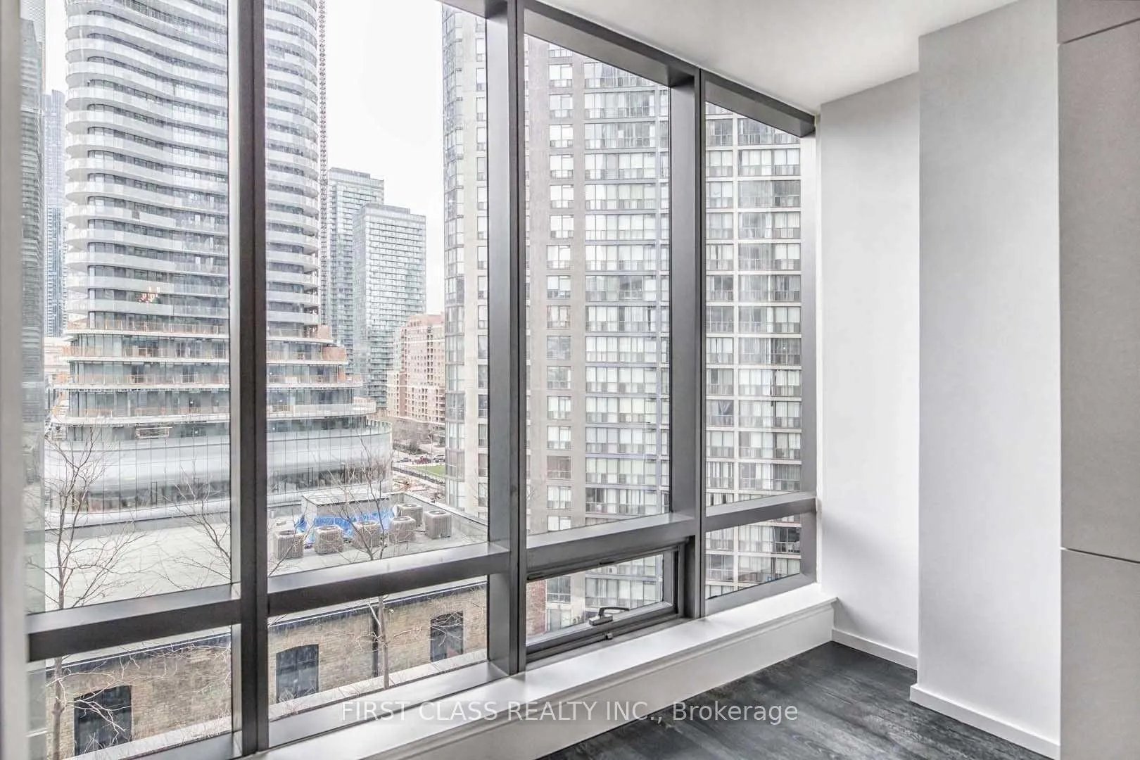 Photo 11 of Unit 704, 5 St Joseph Street, Toronto, Bay Street Corridor — HOMEH