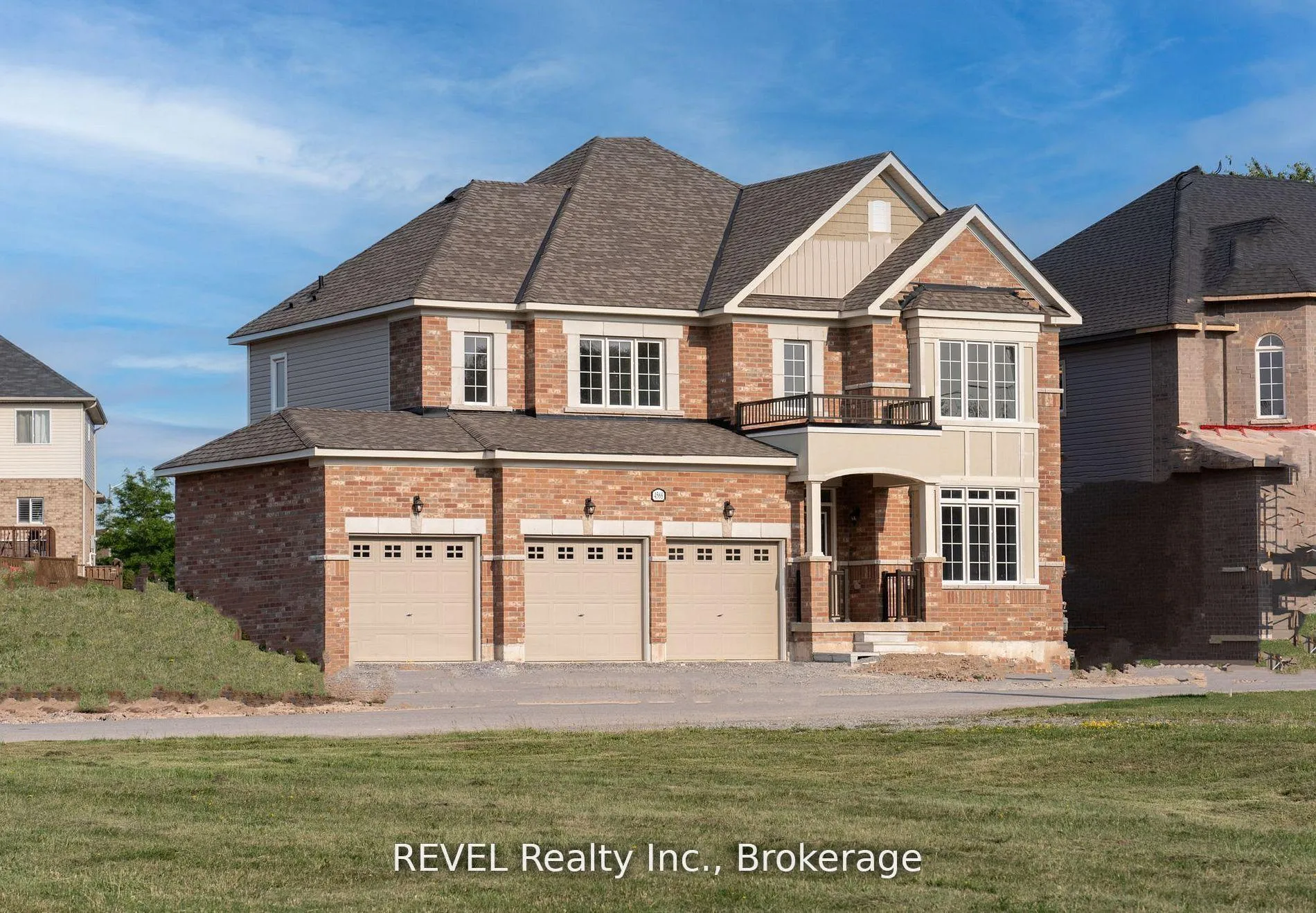 Front of 4568 Lyons Parkway