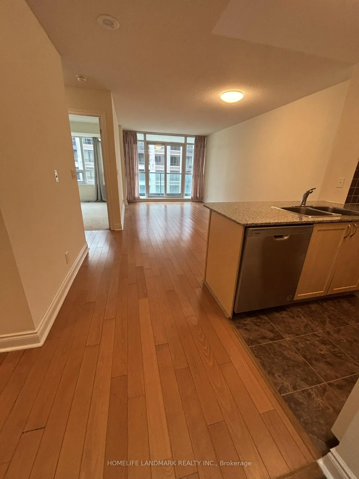 Photo 2 of Unit 808, 30 Clegg Road, Markham, Unionville — HOMEH