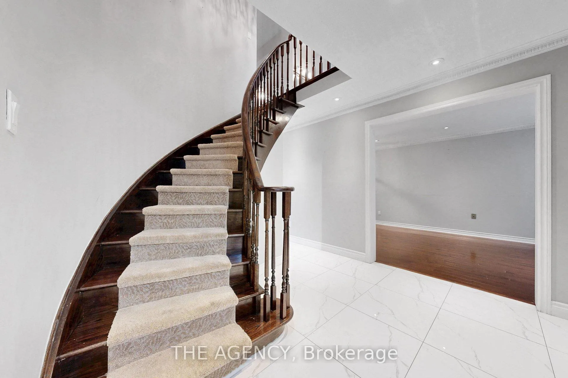 Photo 5 of Unit Upper, 1641 Pepperwood Gate, Pickering, Brock Ridge — HOMEH