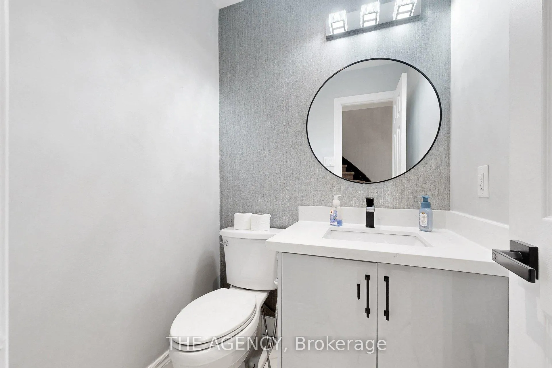 Photo 20 of Unit Upper, 1641 Pepperwood Gate, Pickering, Brock Ridge — HOMEH