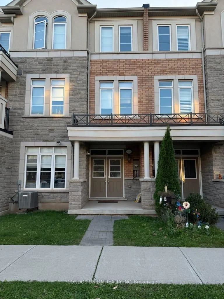 Front of 3092 Preserve Drive W