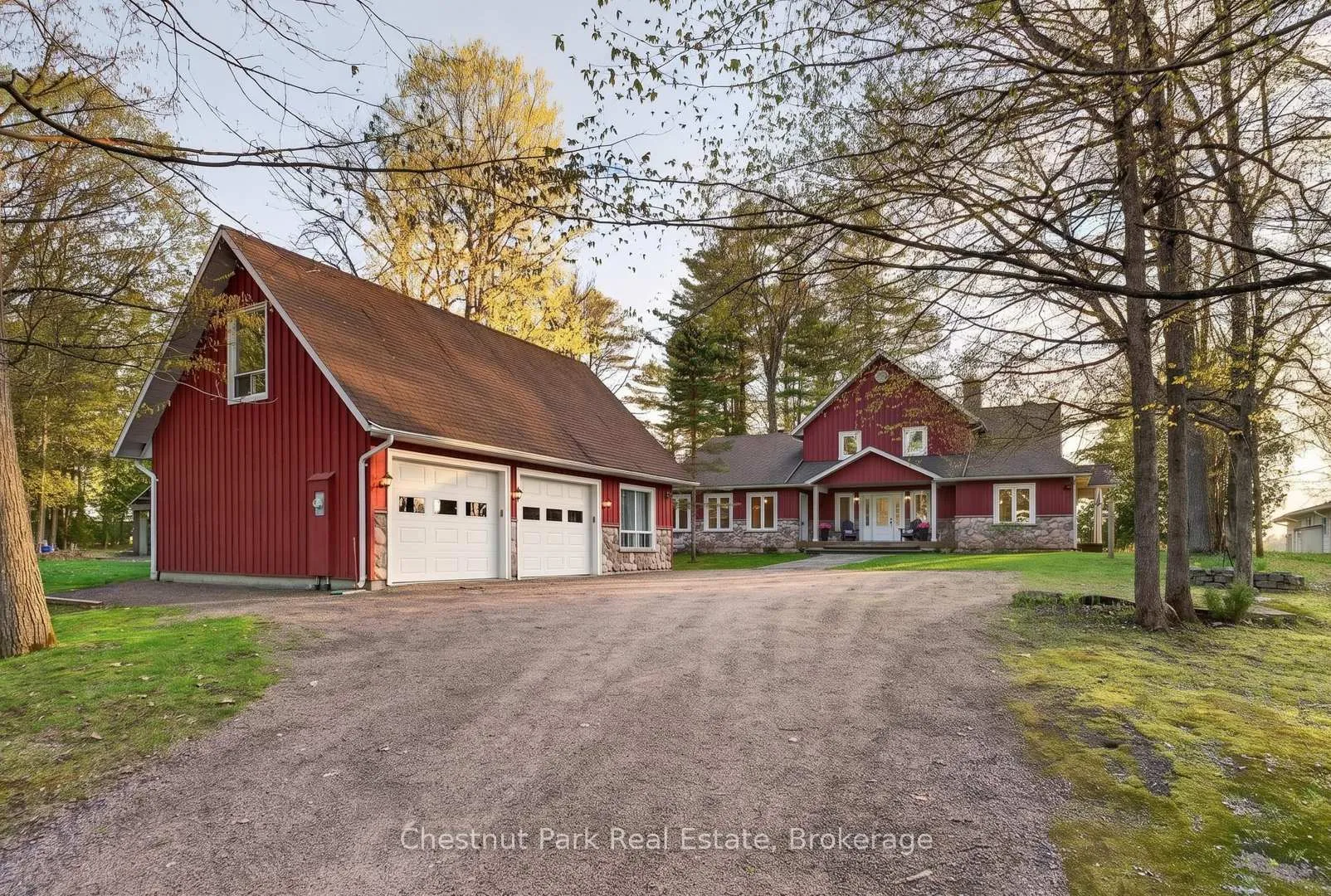 Photo 2 of 3547 Lauderdale Point Crescent, Severn, Washago — HOMEH