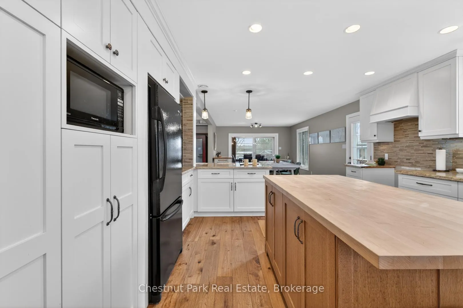 Photo 14 of 3547 Lauderdale Point Crescent, Severn, Washago — HOMEH