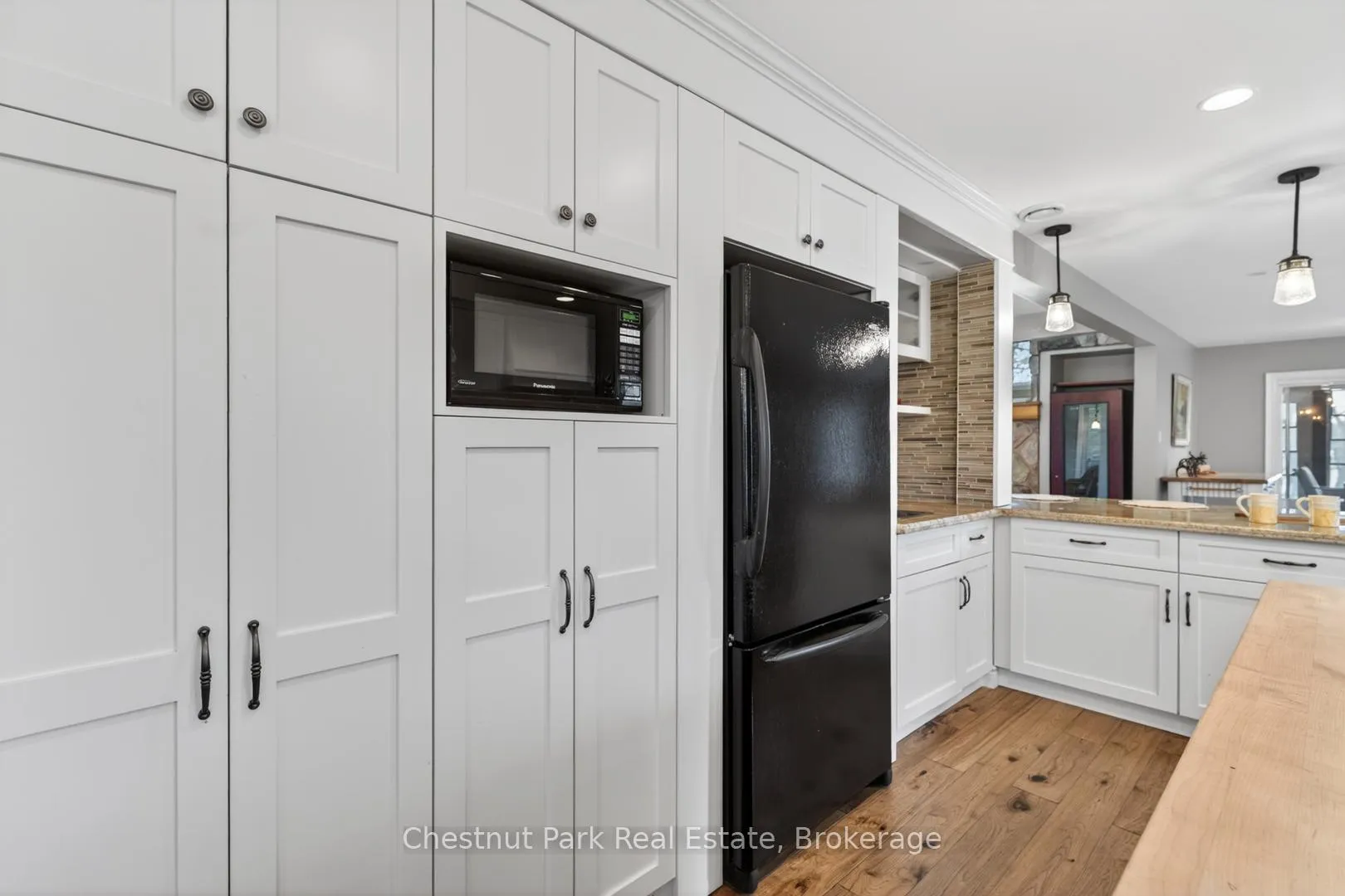 Photo 17 of 3547 Lauderdale Point Crescent, Severn, Washago — HOMEH