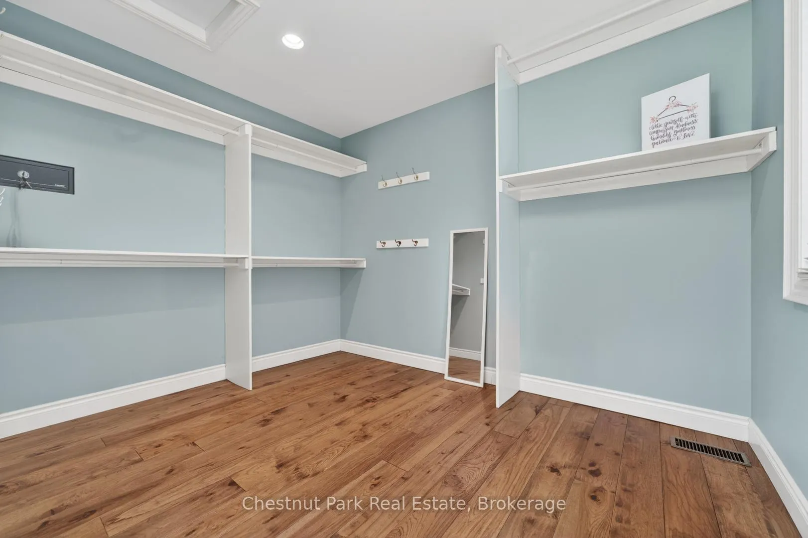 Photo 27 of 3547 Lauderdale Point Crescent, Severn, Washago — HOMEH