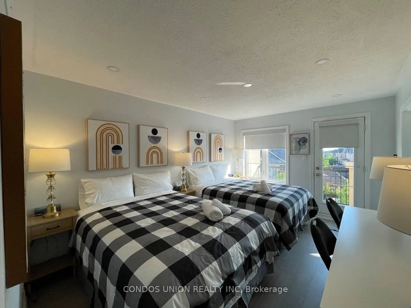 Photo 2 of 3092 Preserve Drive W, Oakville, Glenorchy — HOMEH