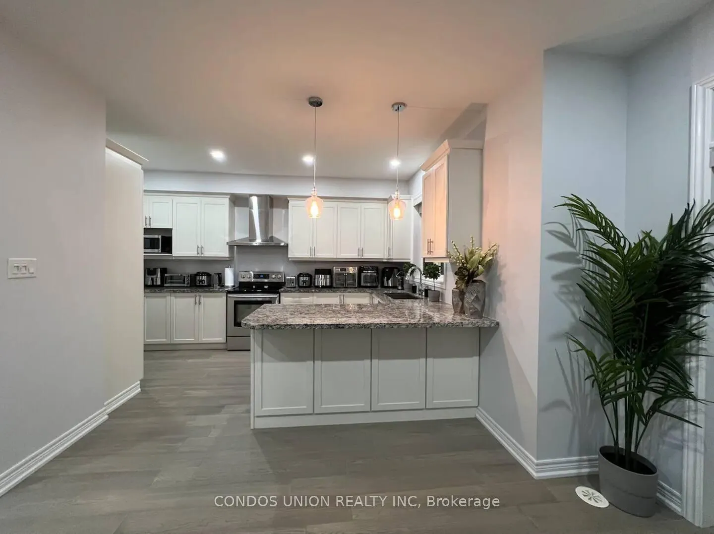 Photo 5 of 3092 Preserve Drive W, Oakville, Glenorchy — HOMEH