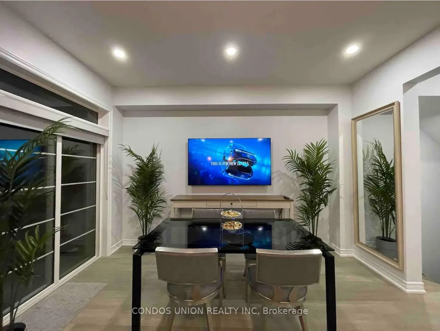 Photo 12 of 3092 Preserve Drive W, Oakville, Glenorchy — HOMEH