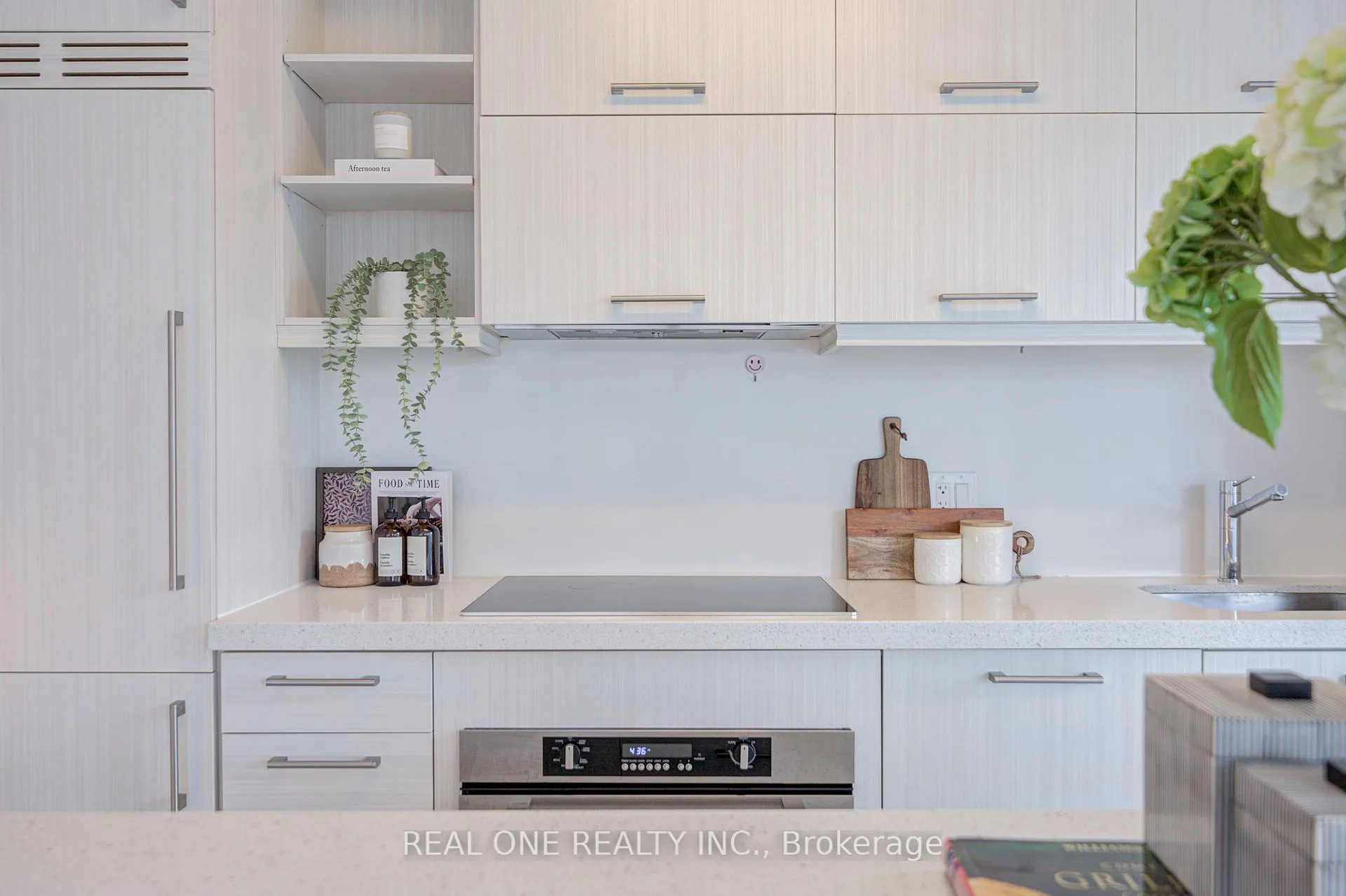 Photo 14 of Unit 1510, 1080 Bay Street, Toronto, Bay Street Corridor — HOMEH