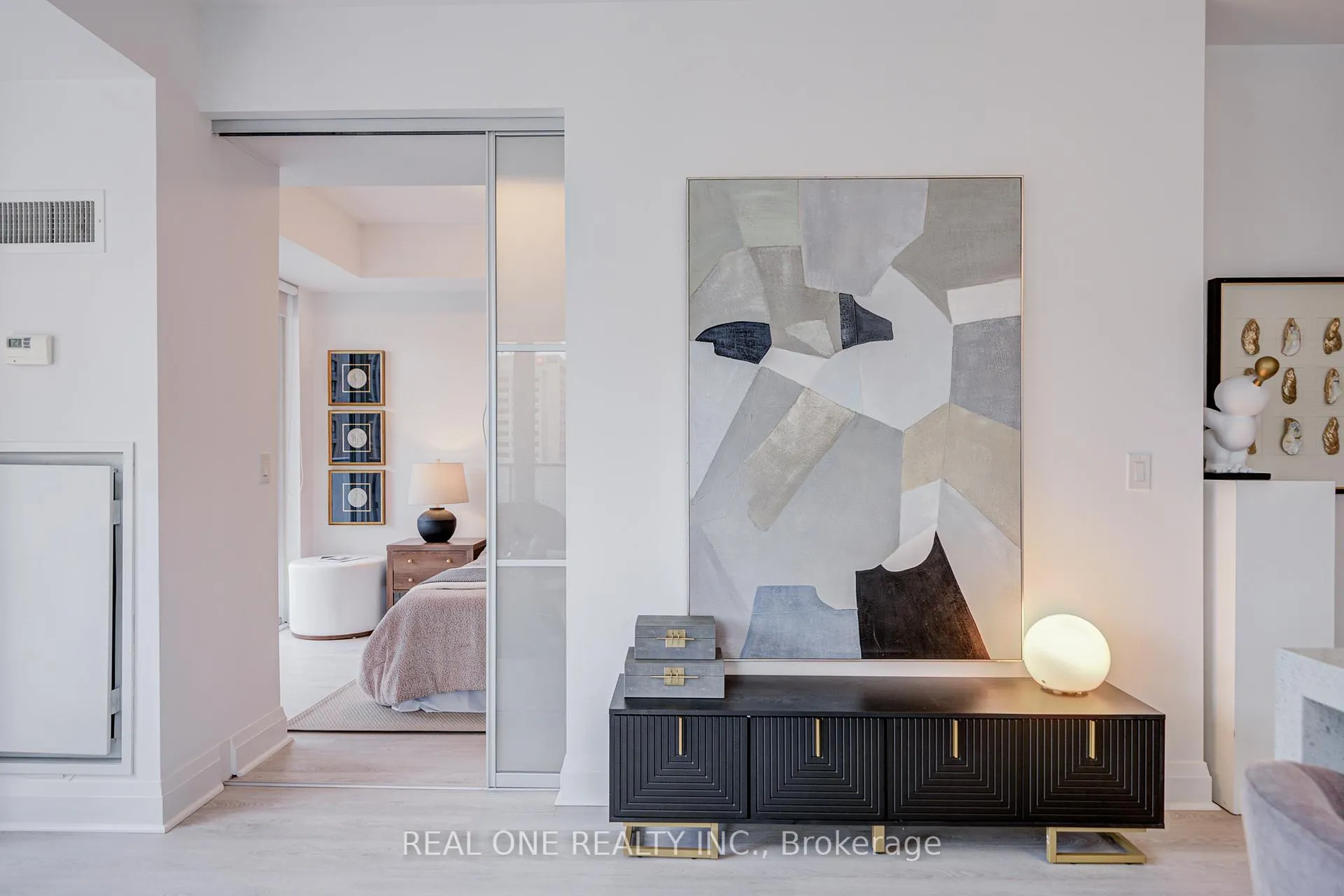 Photo 18 of Unit 1510, 1080 Bay Street, Toronto, Bay Street Corridor — HOMEH
