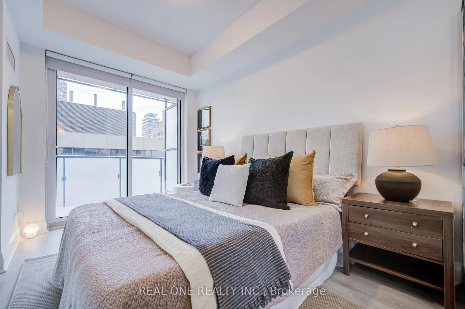 Photo 19 of Unit 1510, 1080 Bay Street, Toronto, Bay Street Corridor — HOMEH