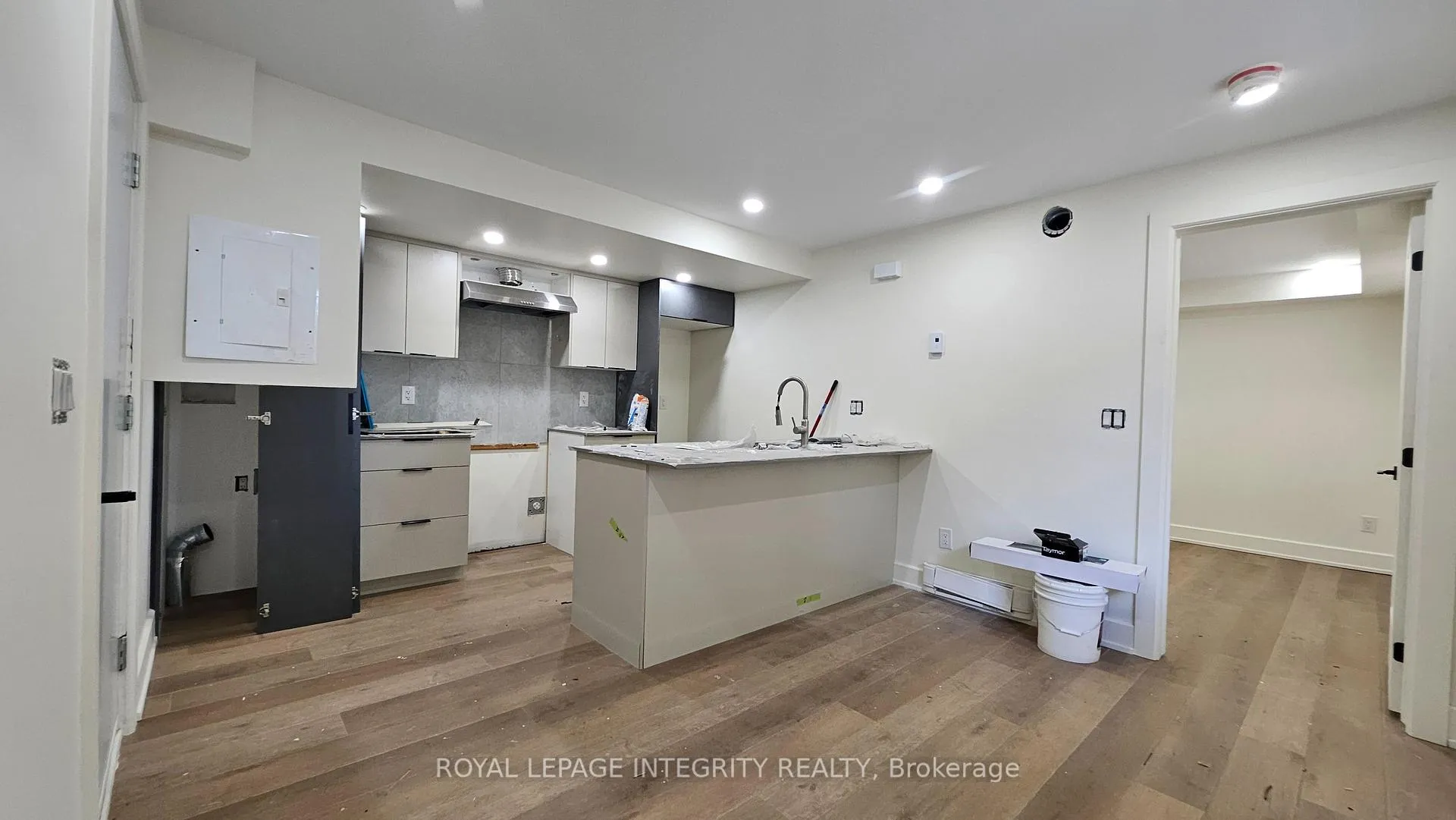 Photo 6 of Unit B, 372 Berkley Avenue, Ottawa, Westboro West — HOMEH