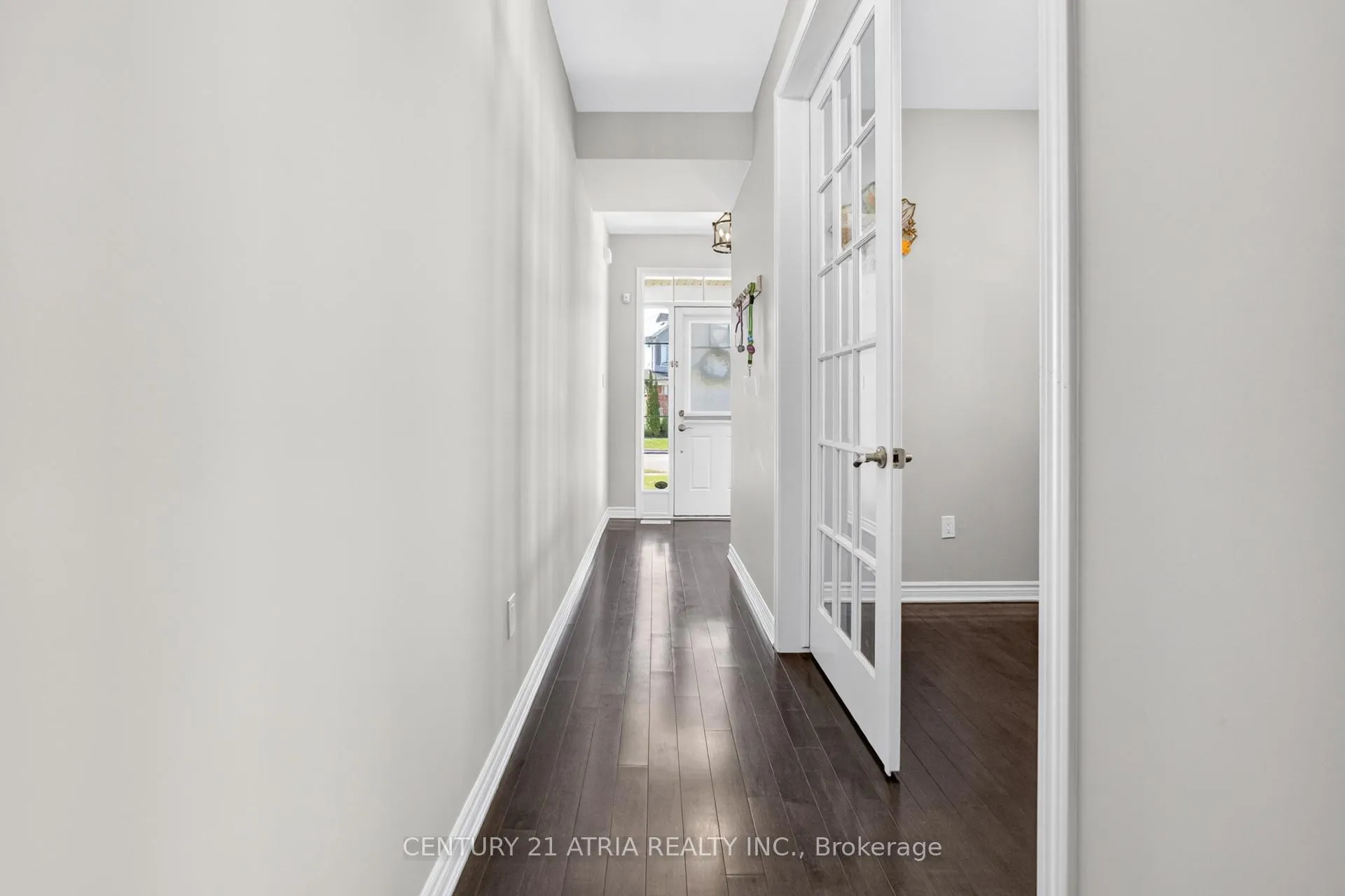 Photo 5 of 265 Fellowes Crescent, Hamilton, Waterdown — HOMEH
