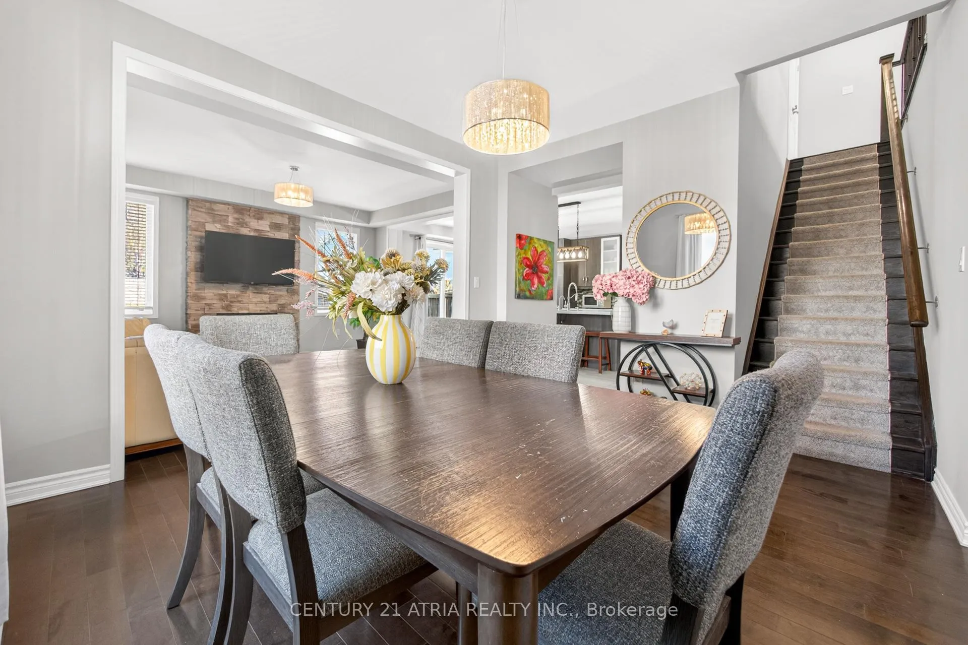 Photo 10 of 265 Fellowes Crescent, Hamilton, Waterdown — HOMEH
