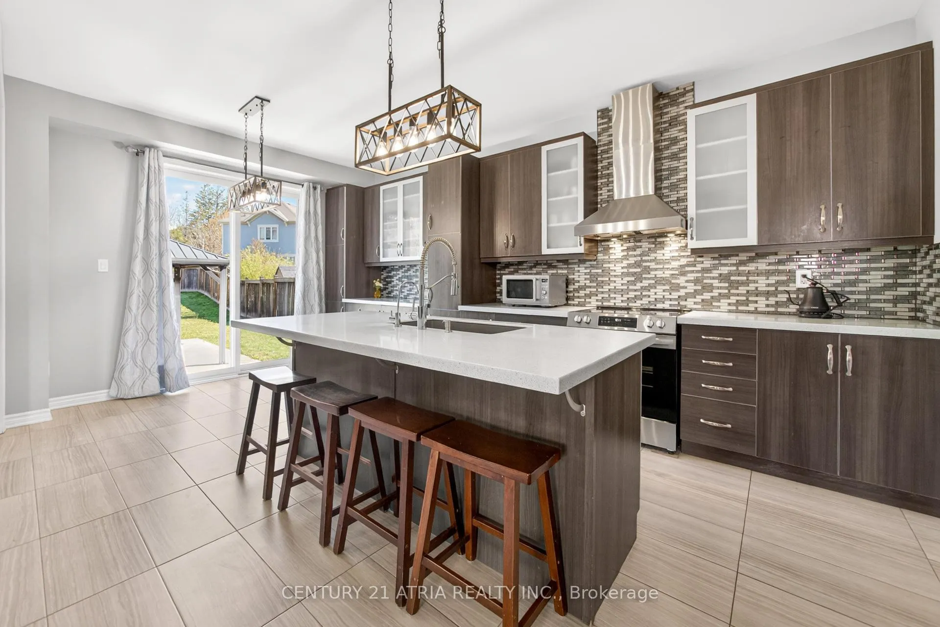 Photo 16 of 265 Fellowes Crescent, Hamilton, Waterdown — HOMEH