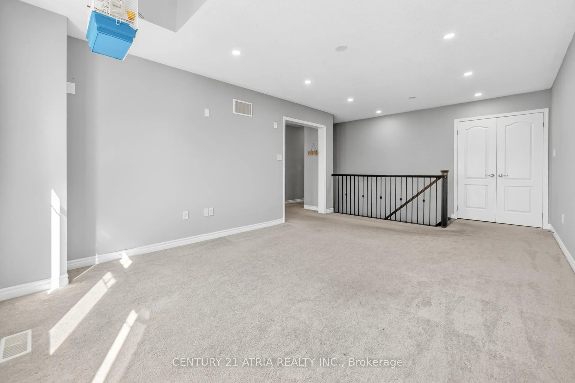 Photo 21 of 265 Fellowes Crescent, Hamilton, Waterdown — HOMEH