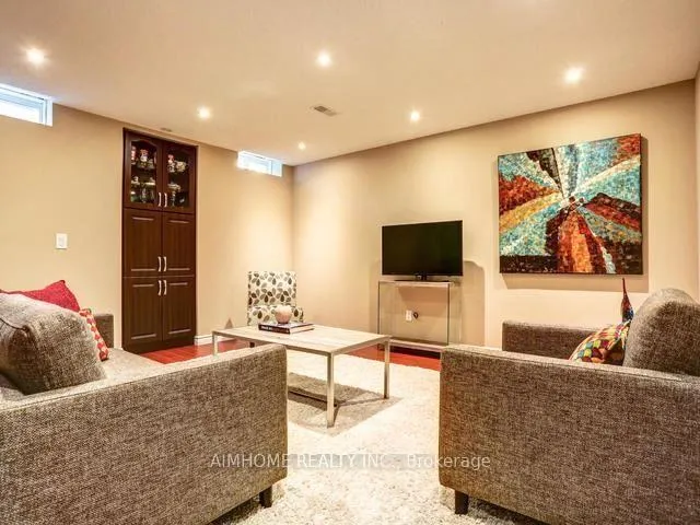 Photo 10 of 69 James Parrott Avenue, Markham, Wismer — HOMEH