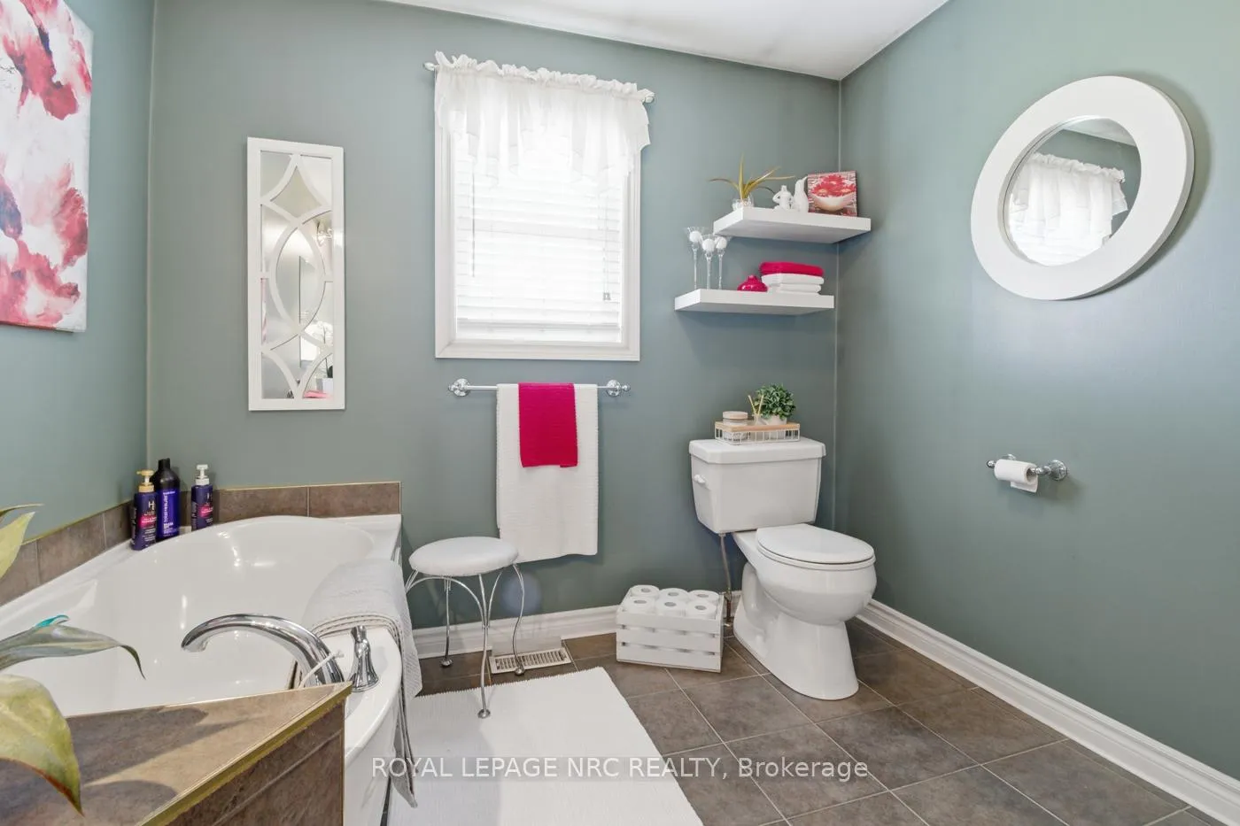 Photo 30 of 10195 Stanley Avenue, Niagara Falls, Lyons Creek — HOMEH