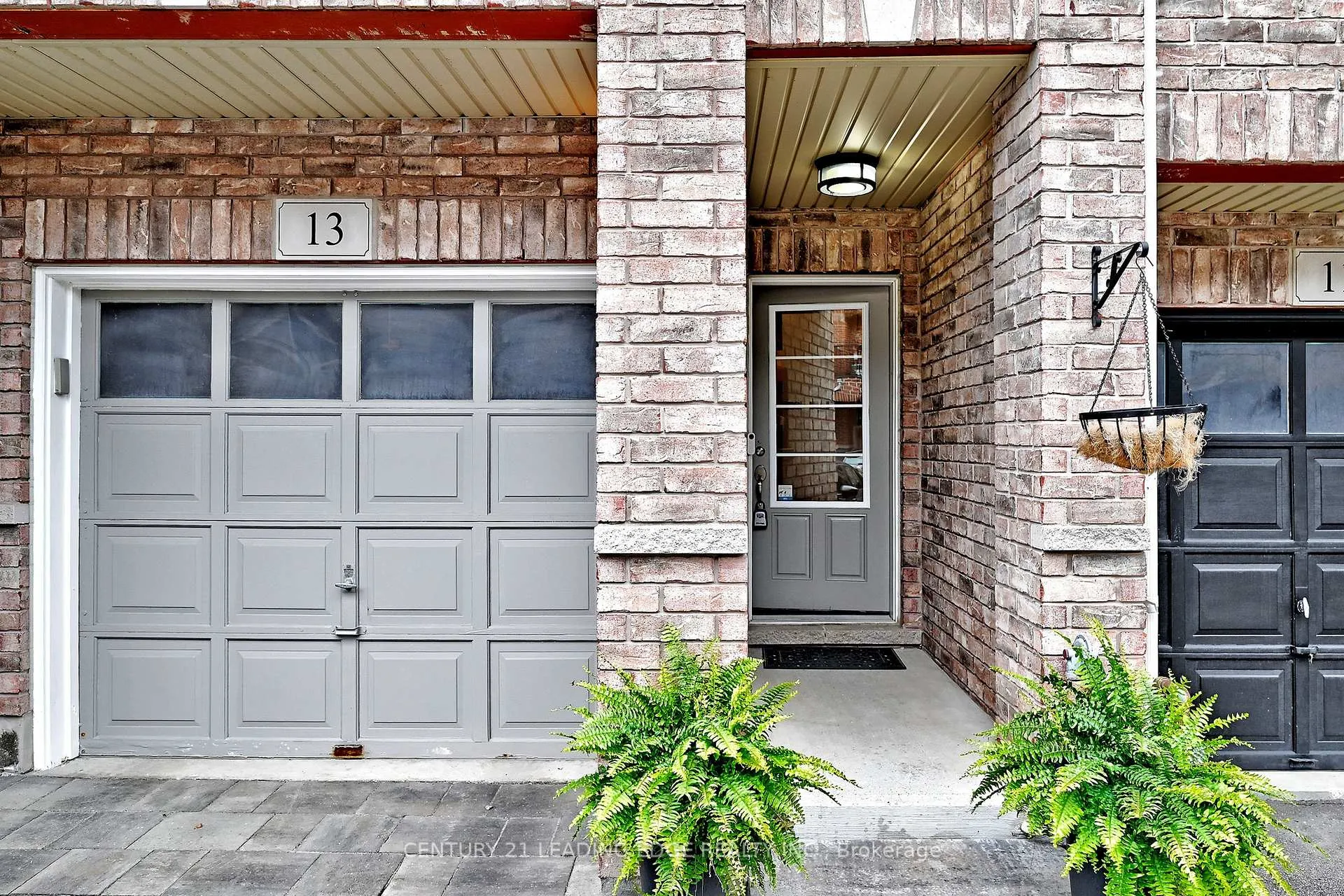 Photo 3 of 13 Beehive Lane, Markham, Wismer — HOMEH