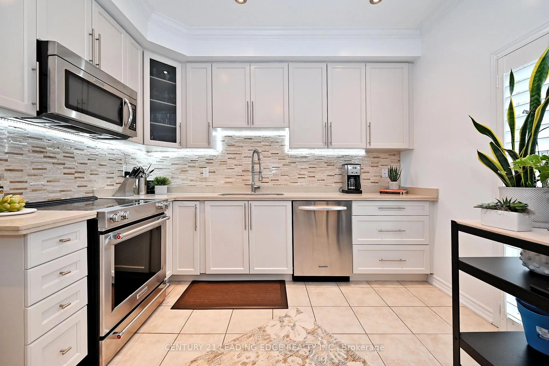 Photo 18 of 13 Beehive Lane, Markham, Wismer — HOMEH