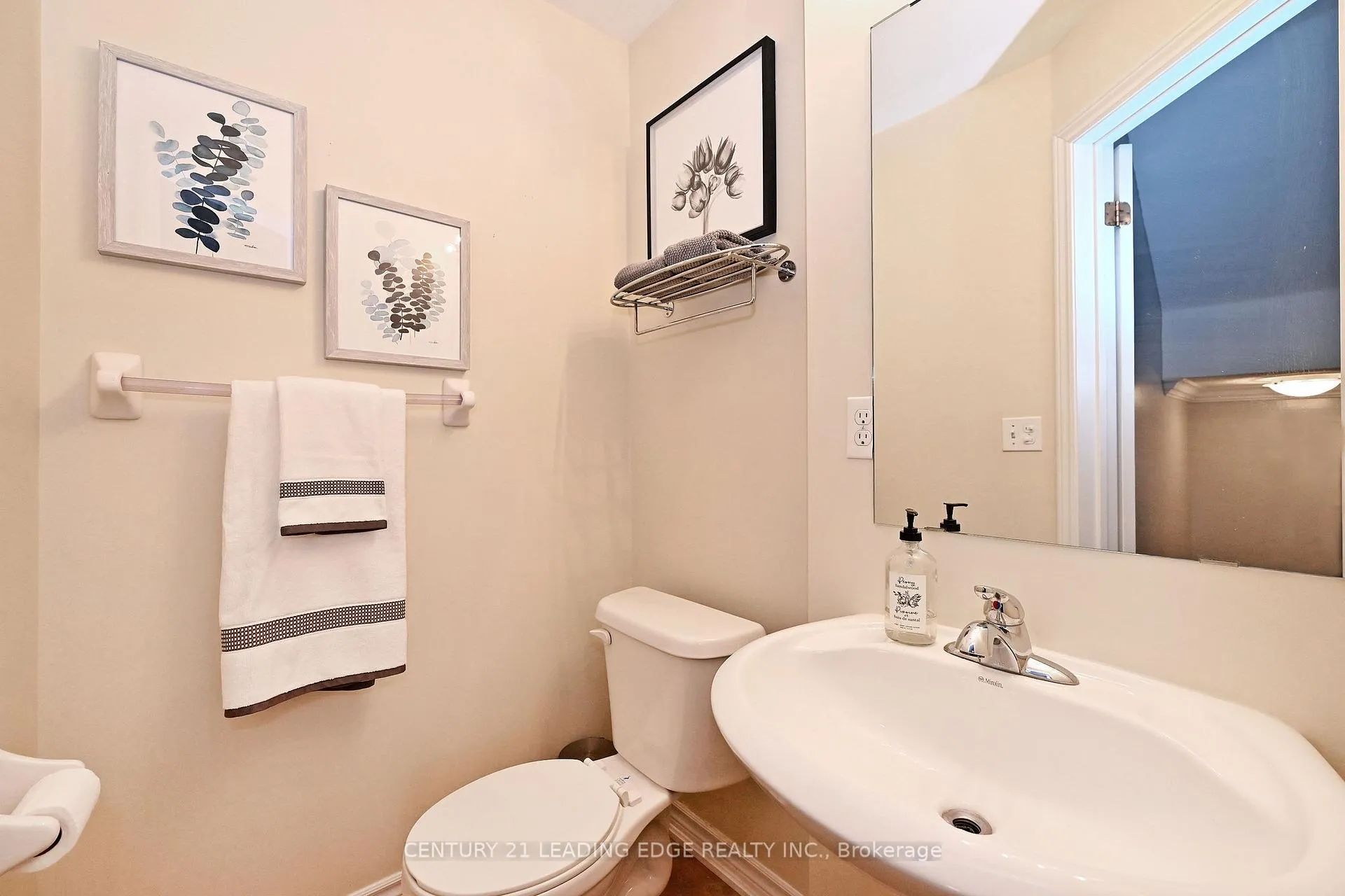 Photo 26 of 13 Beehive Lane, Markham, Wismer — HOMEH
