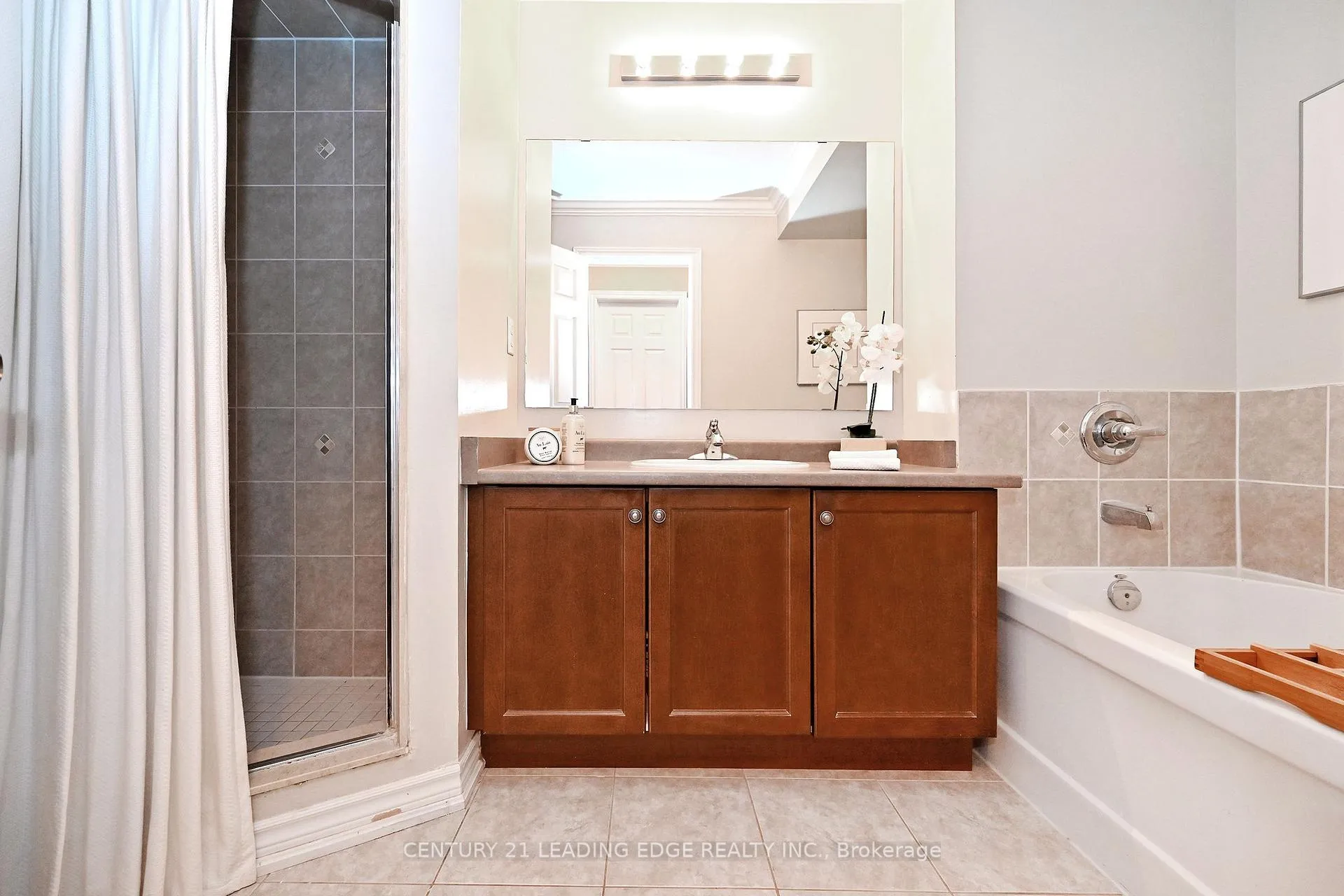 Photo 34 of 13 Beehive Lane, Markham, Wismer — HOMEH