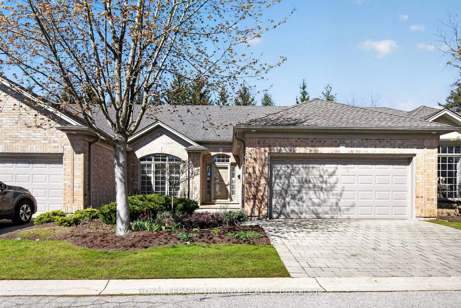 Photo 2 of Unit 14, 140 McGarrell Drive, London, North R — HOMEH