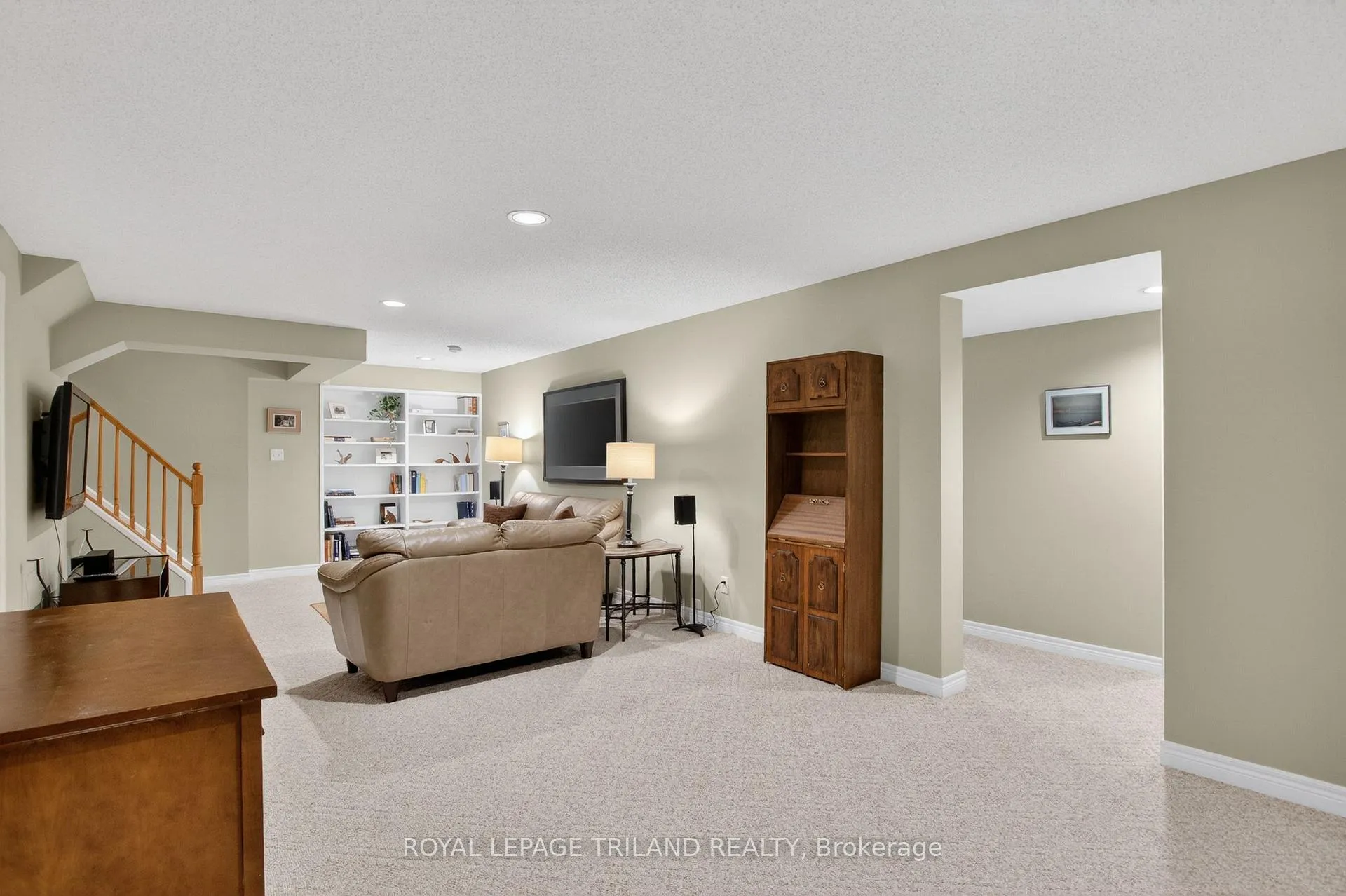 Photo 32 of Unit 14, 140 McGarrell Drive, London, North R — HOMEH