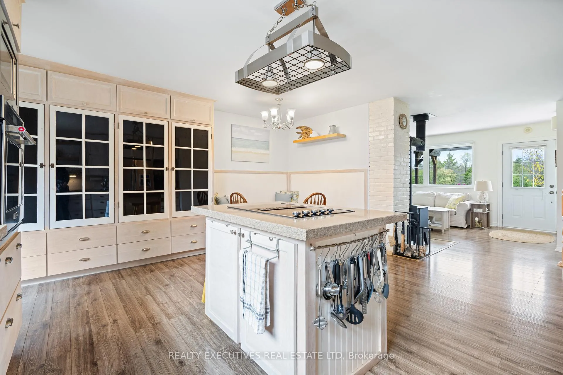 Photo 9 of 13035 Riverside Drive, South Dundas, South Dundas (Williamsburgh) Twp — HOMEH