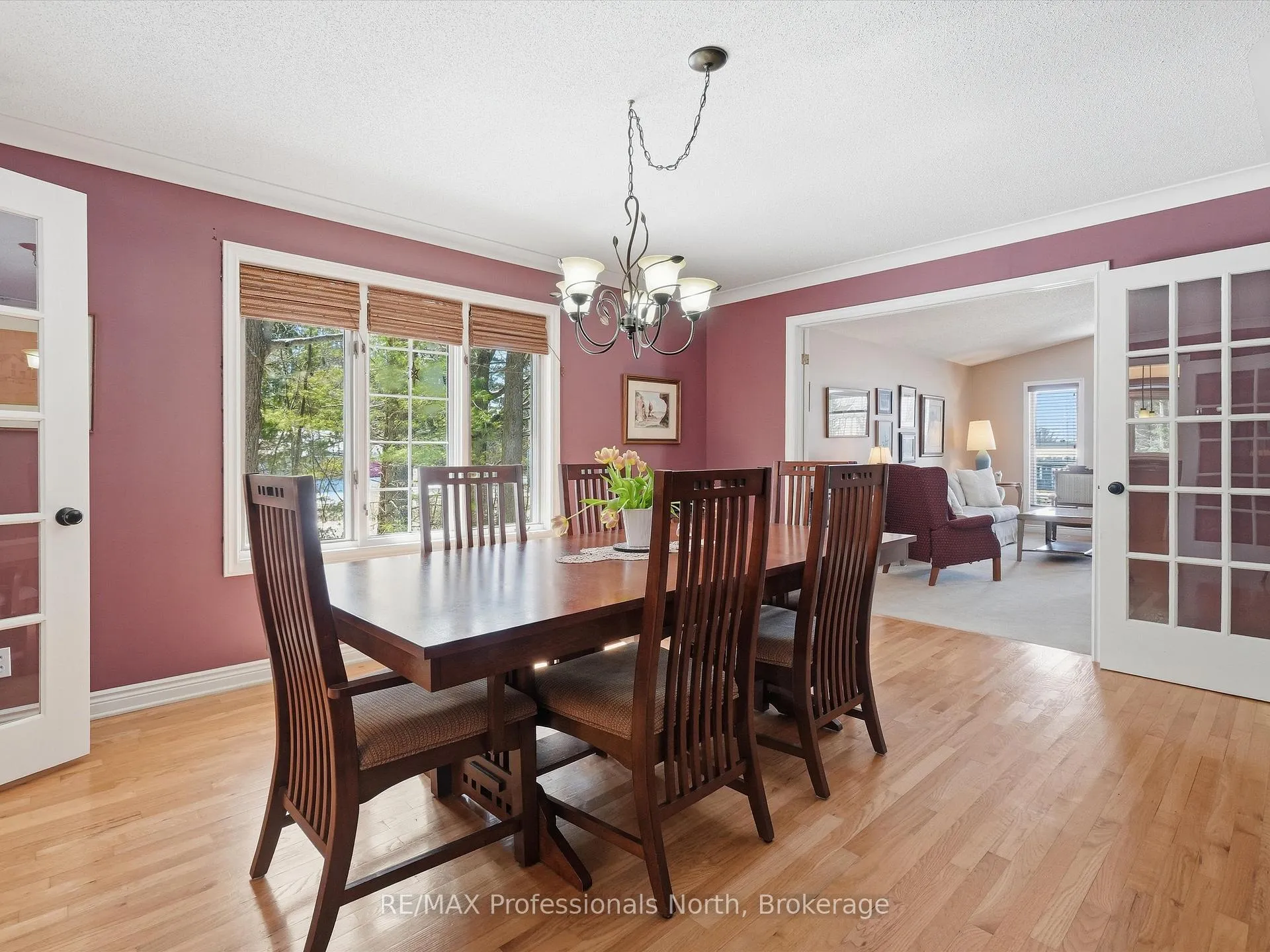 Photo 12 of 31 The Granite Bluff, Bracebridge, Macaulay — HOMEH