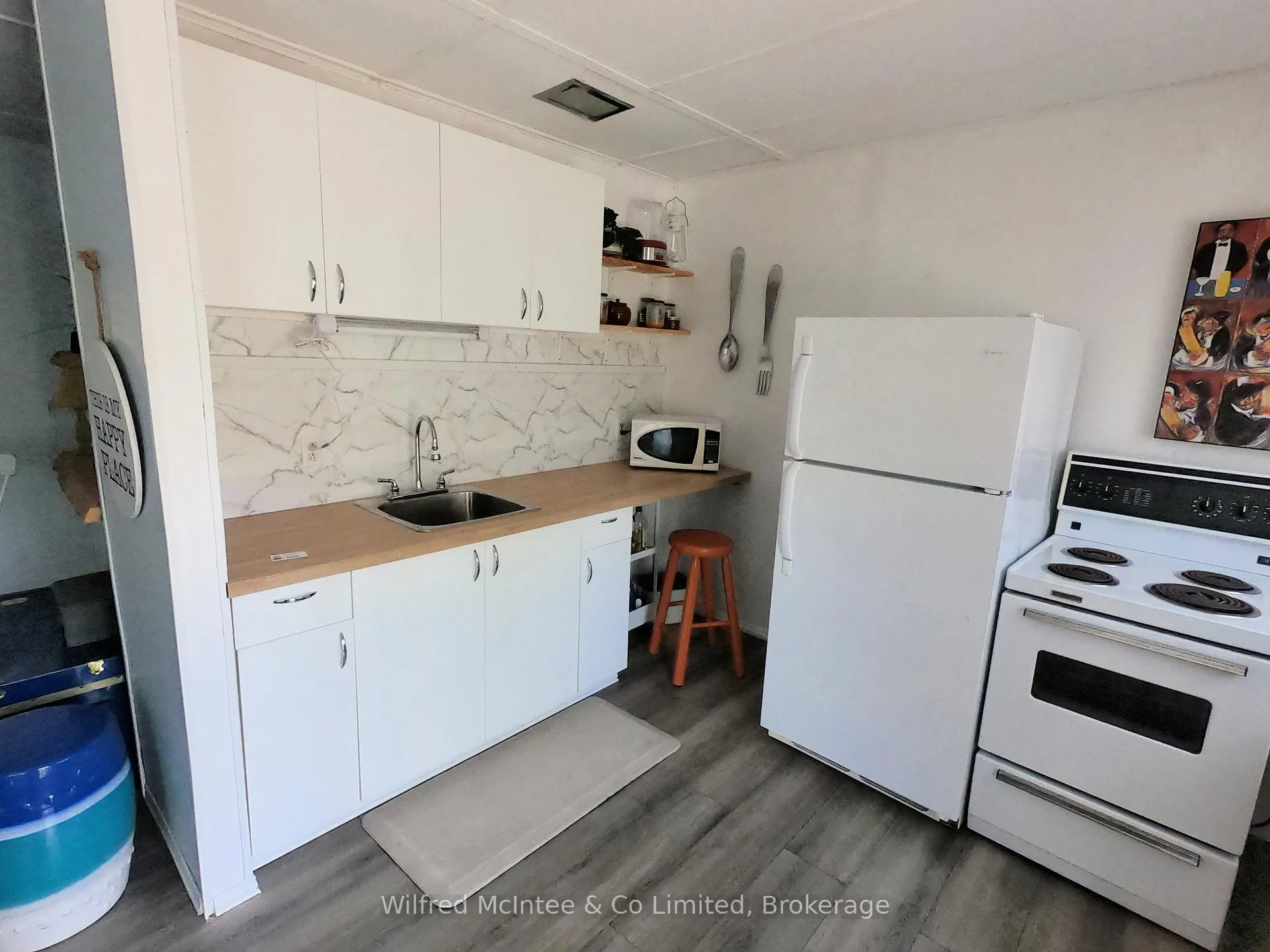 Photo 8 of 210 Thompson Avenue, Native Leased Lands — HOMEH