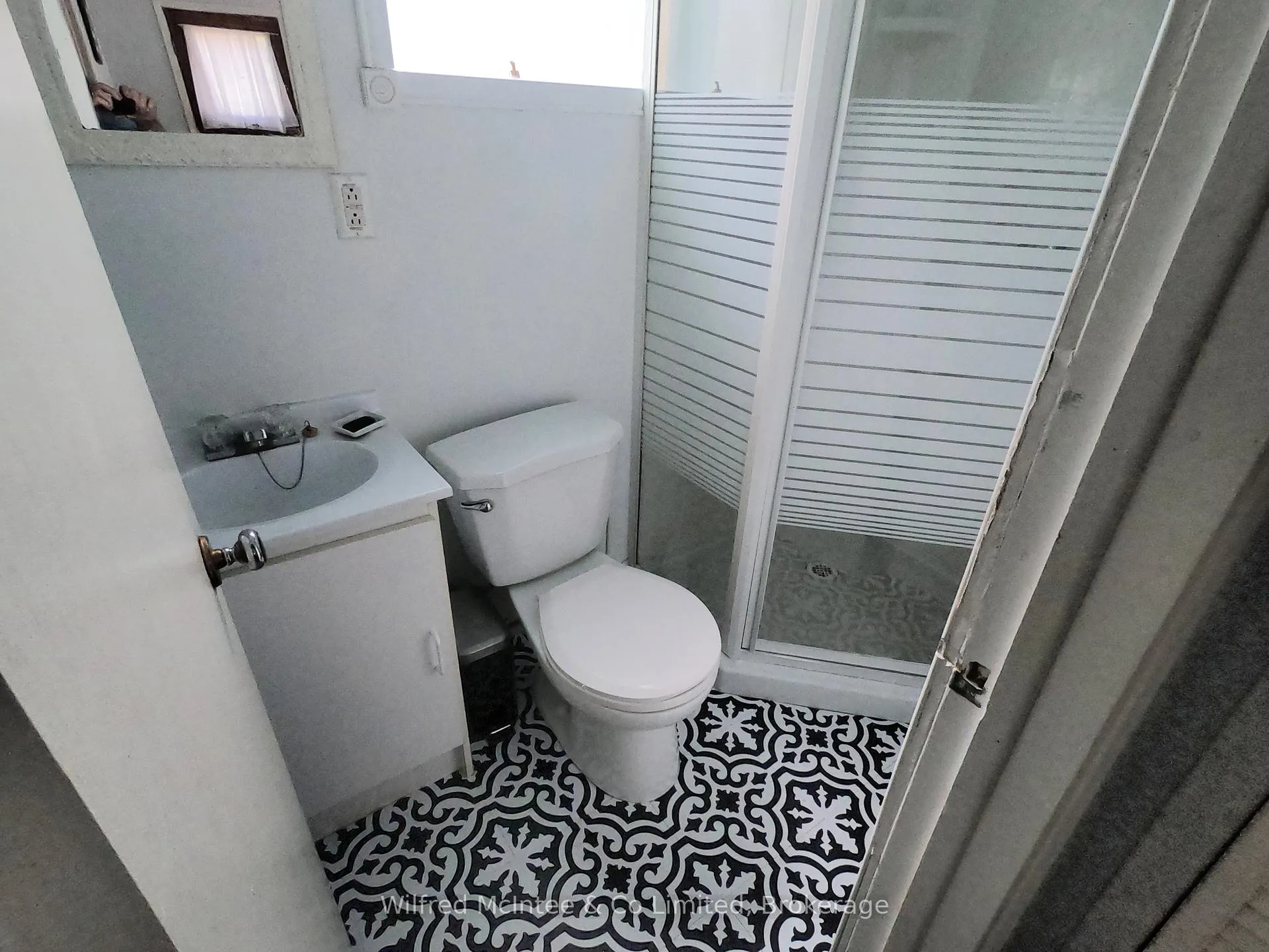 Photo 11 of 210 Thompson Avenue, Native Leased Lands — HOMEH
