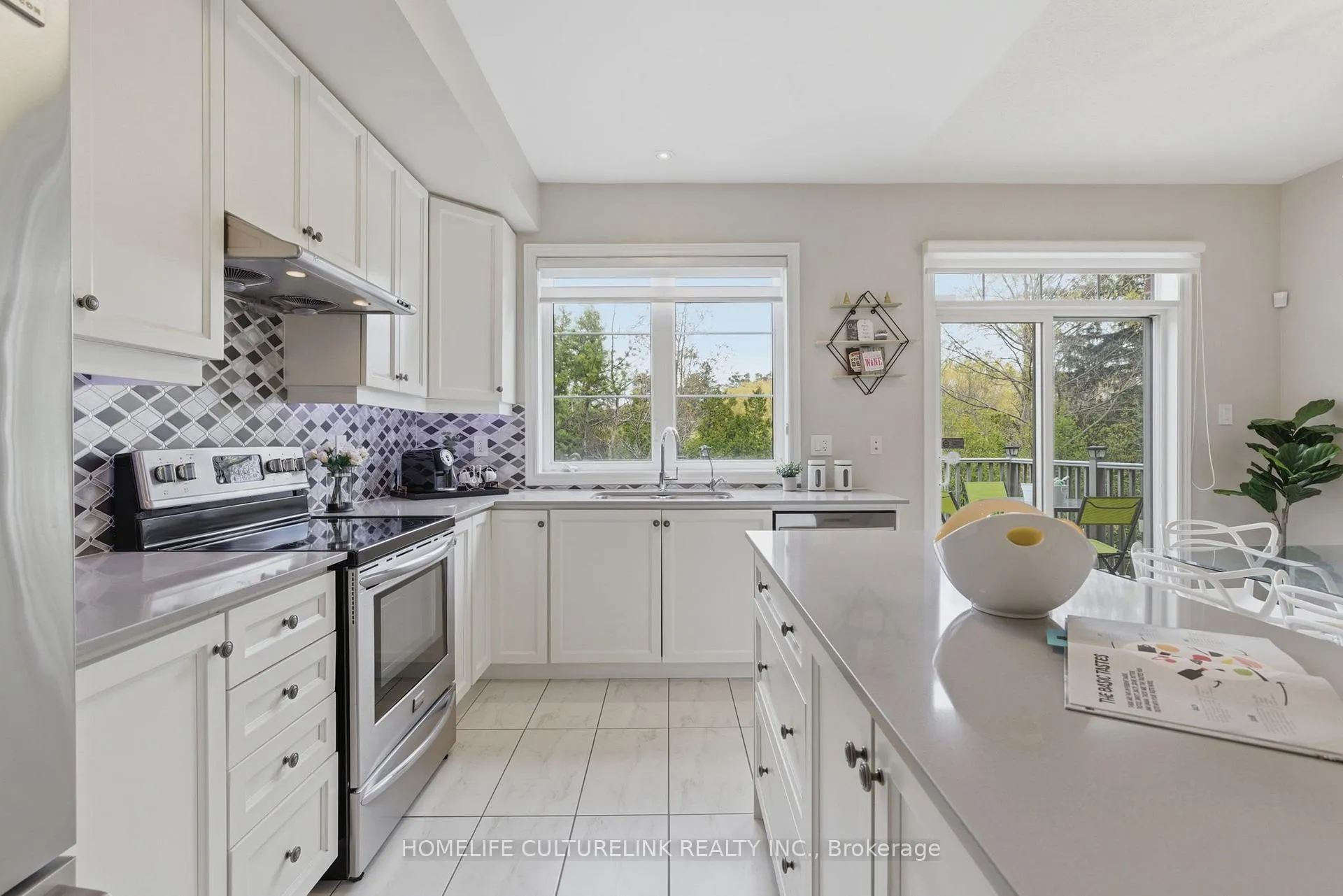 Photo 9 of Unit 126, 1331 Major Mackenzie Drive, Vaughan, Patterson — HOMEH